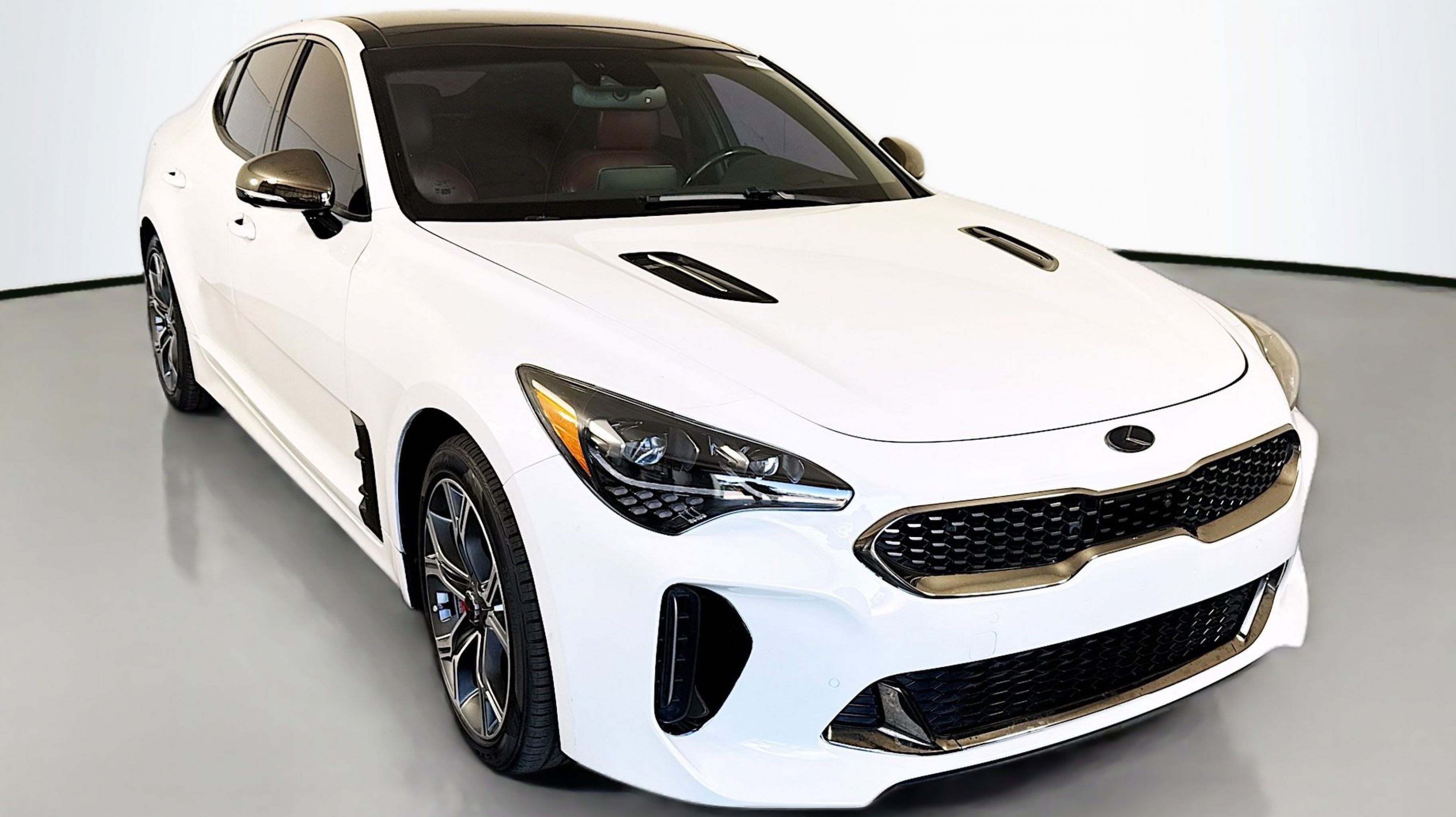 2019 Kia Stinger GT2 AWD's photo