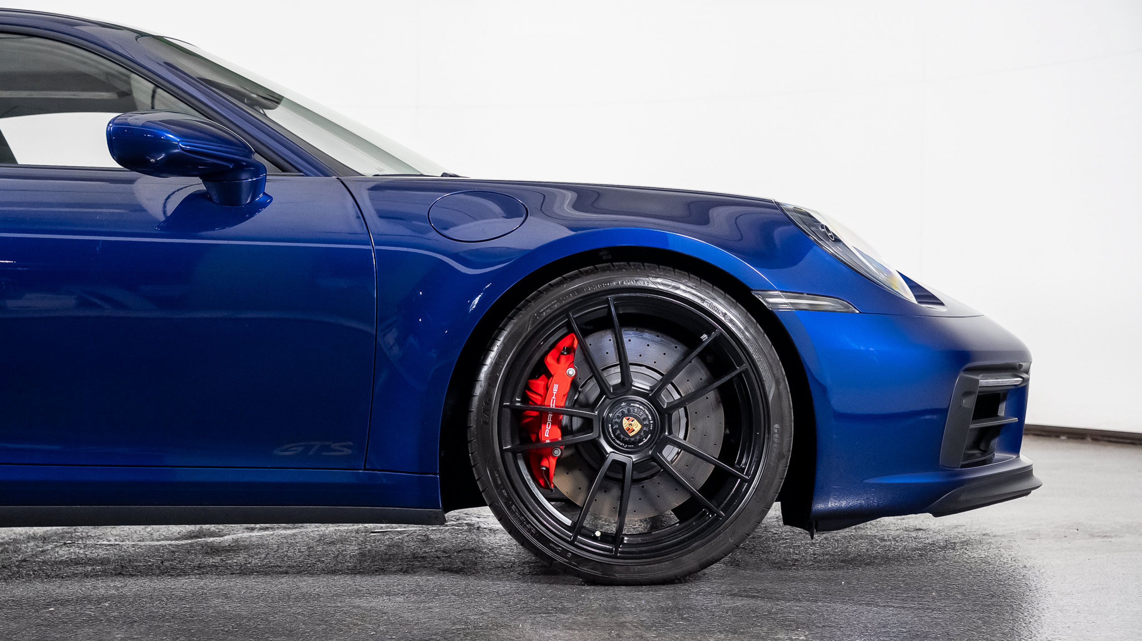 2024 Porsche 911 GTS - Photo 33