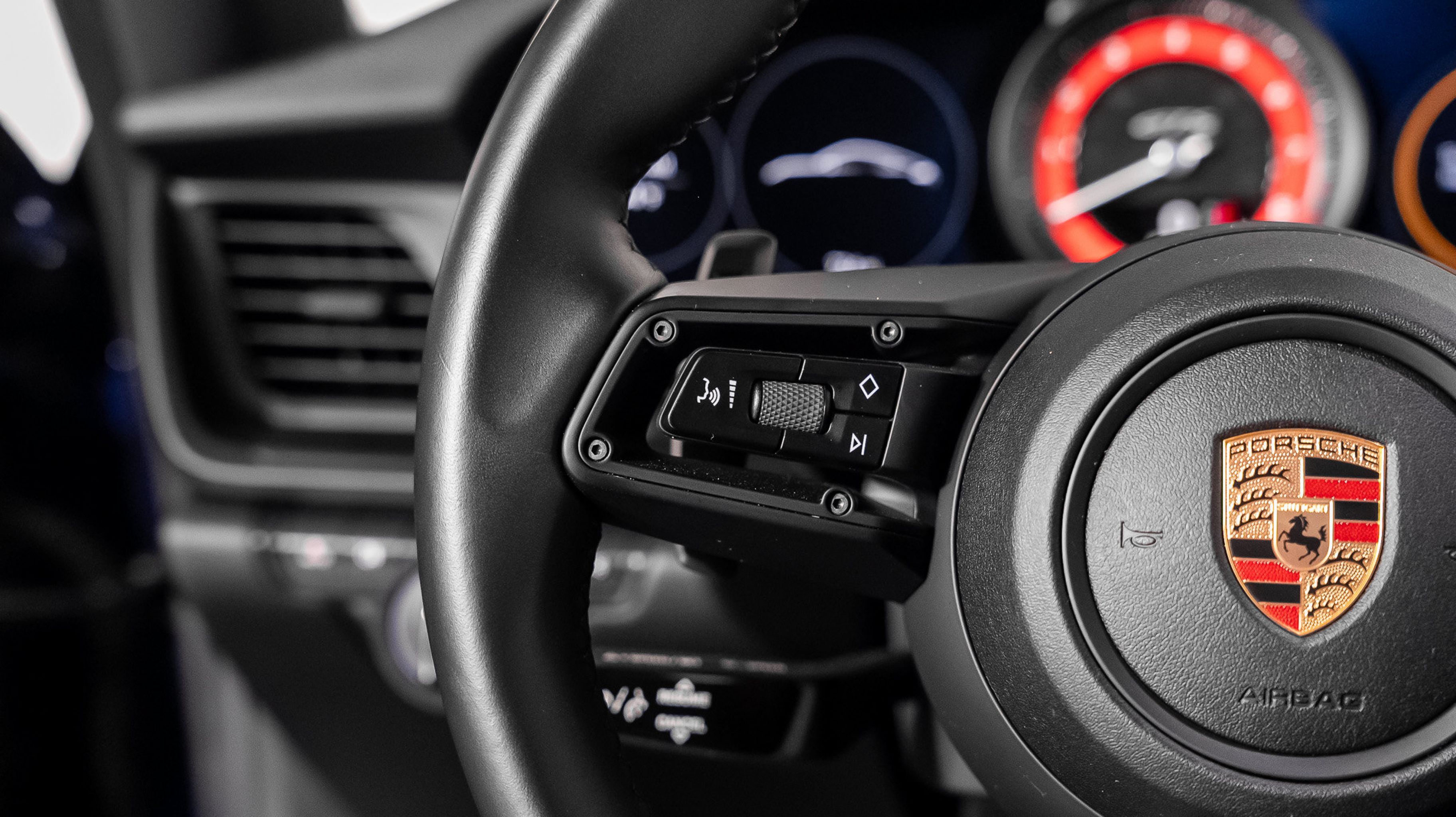 2024 Porsche 911 GTS - Photo 43