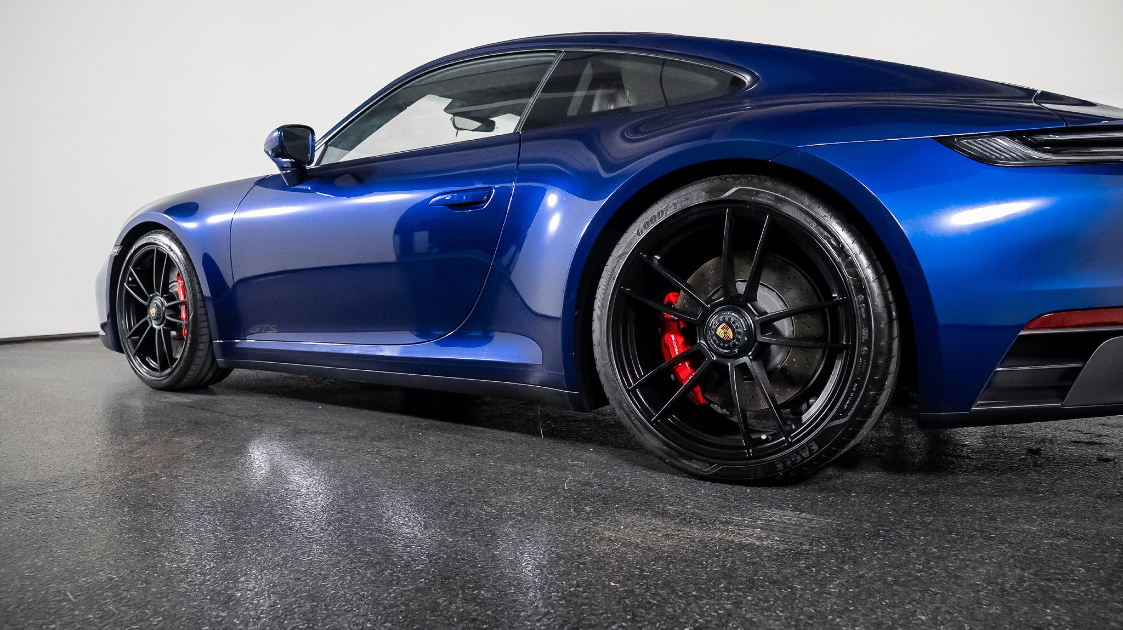 2024 Porsche 911 GTS - Photo 20