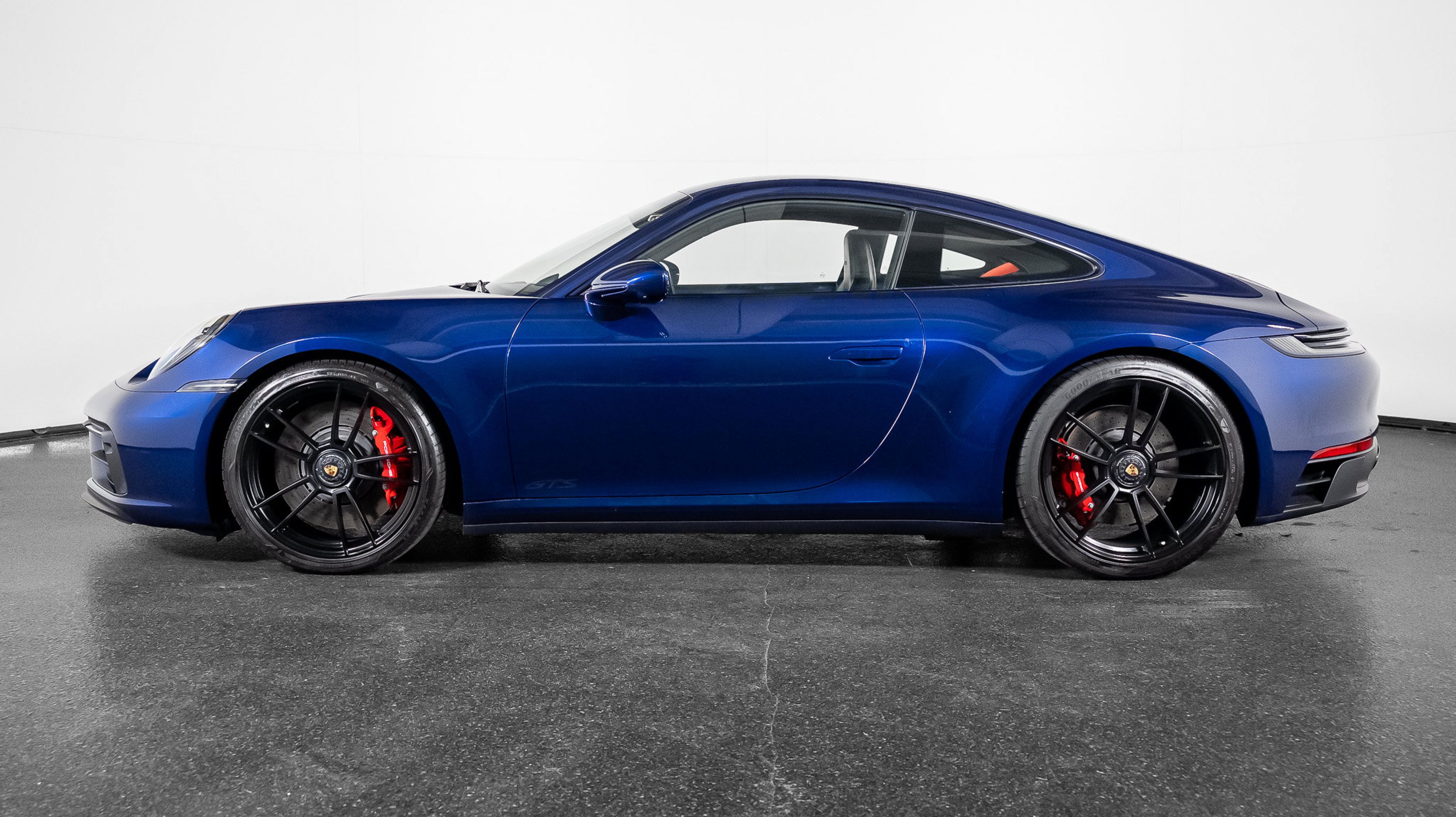 2024 Porsche 911 GTS - Photo 13