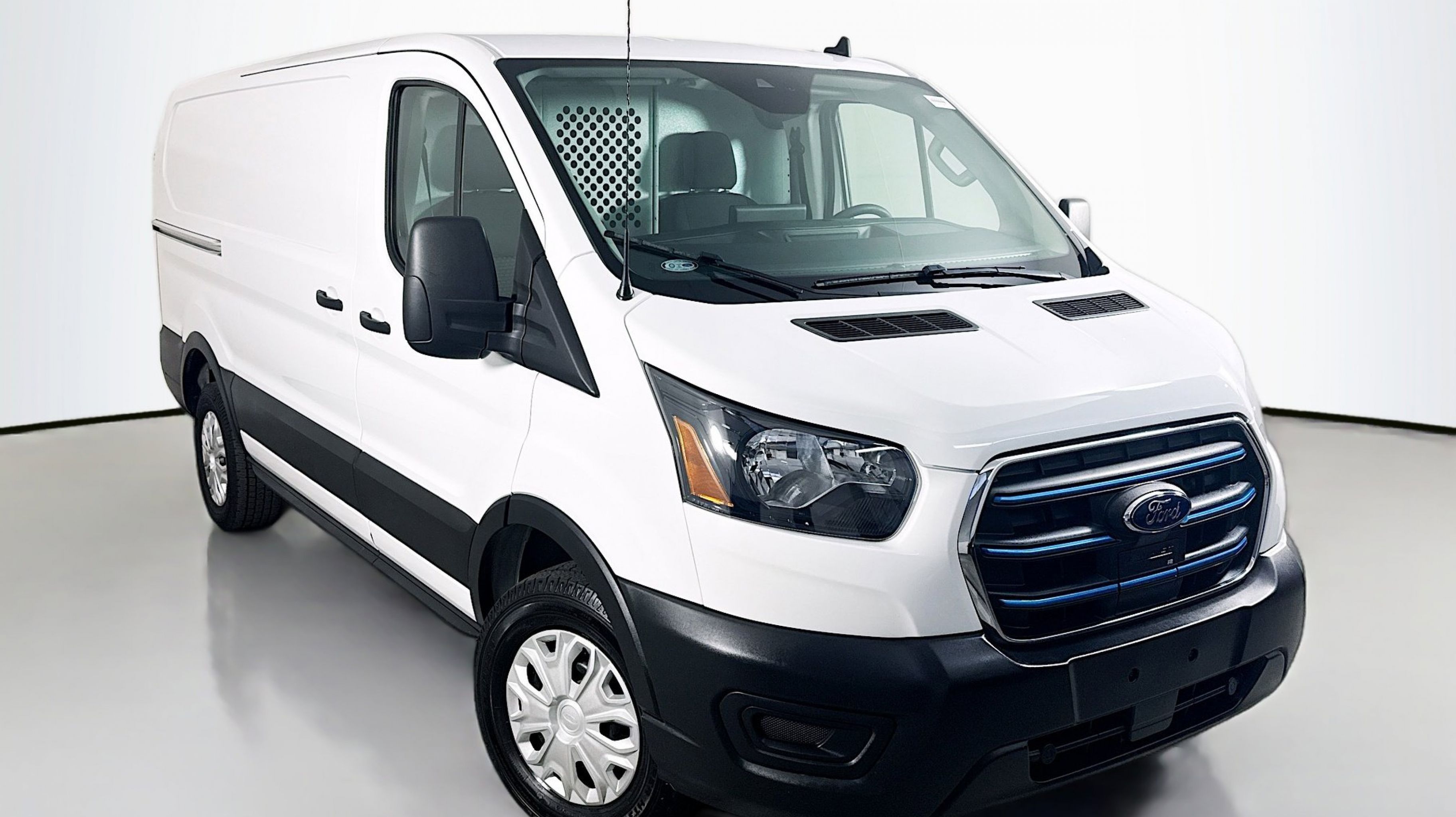 2023 Ford E-Transit Cargo Van Base