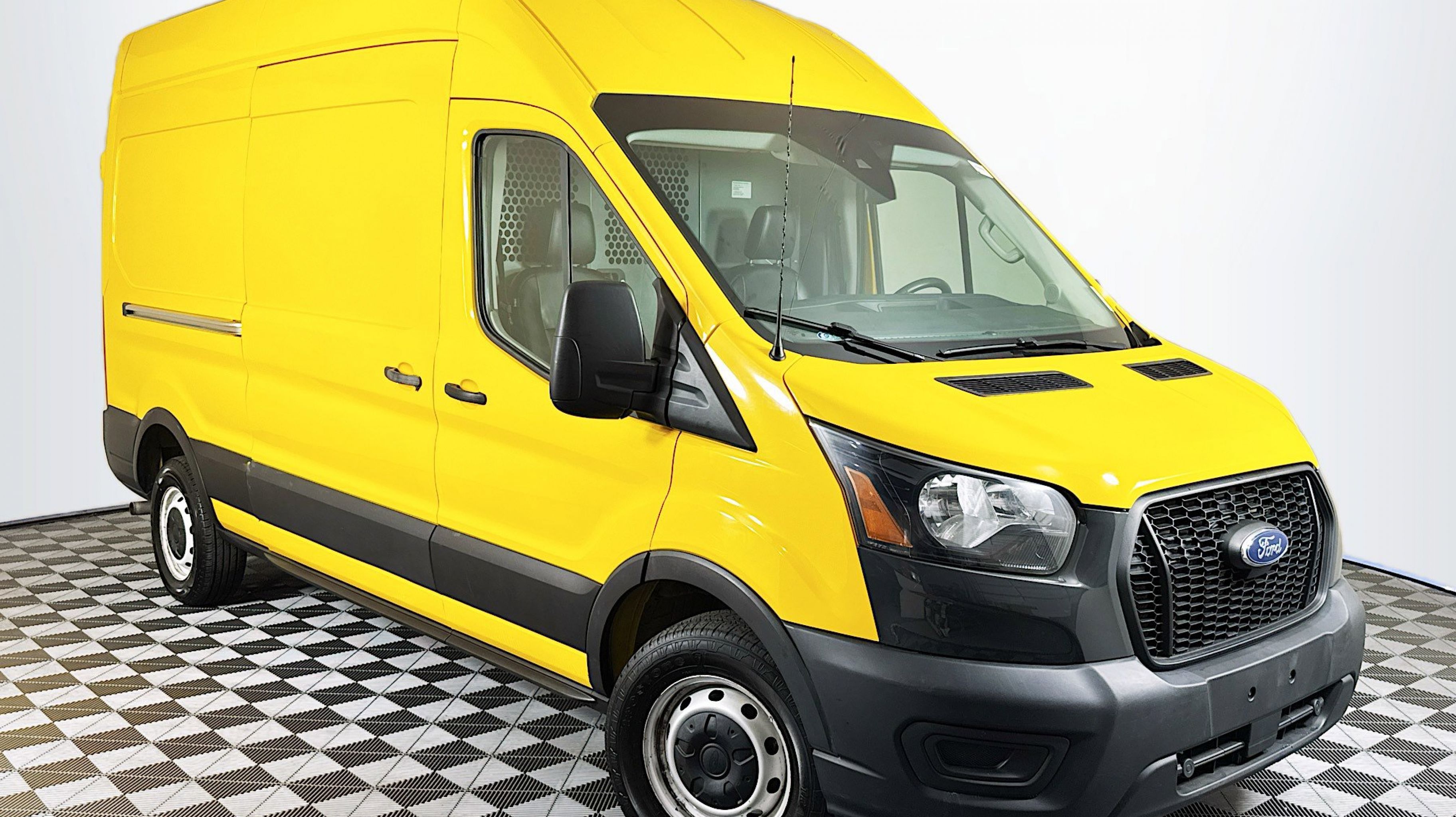 Usado 2021 Ford Transit Cargo Van para la venta en HGreg