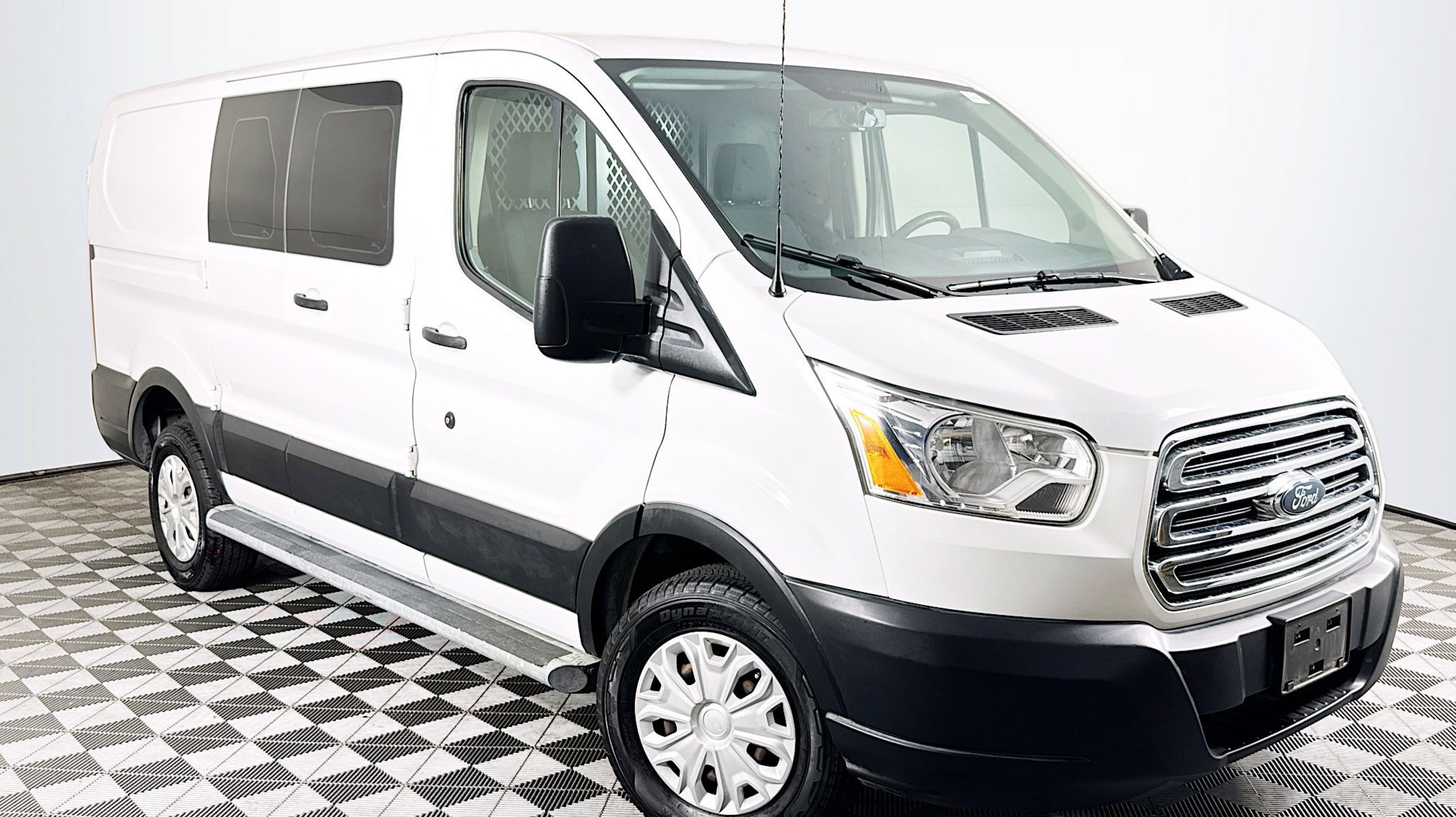 2019 Ford Transit Van Base's photo