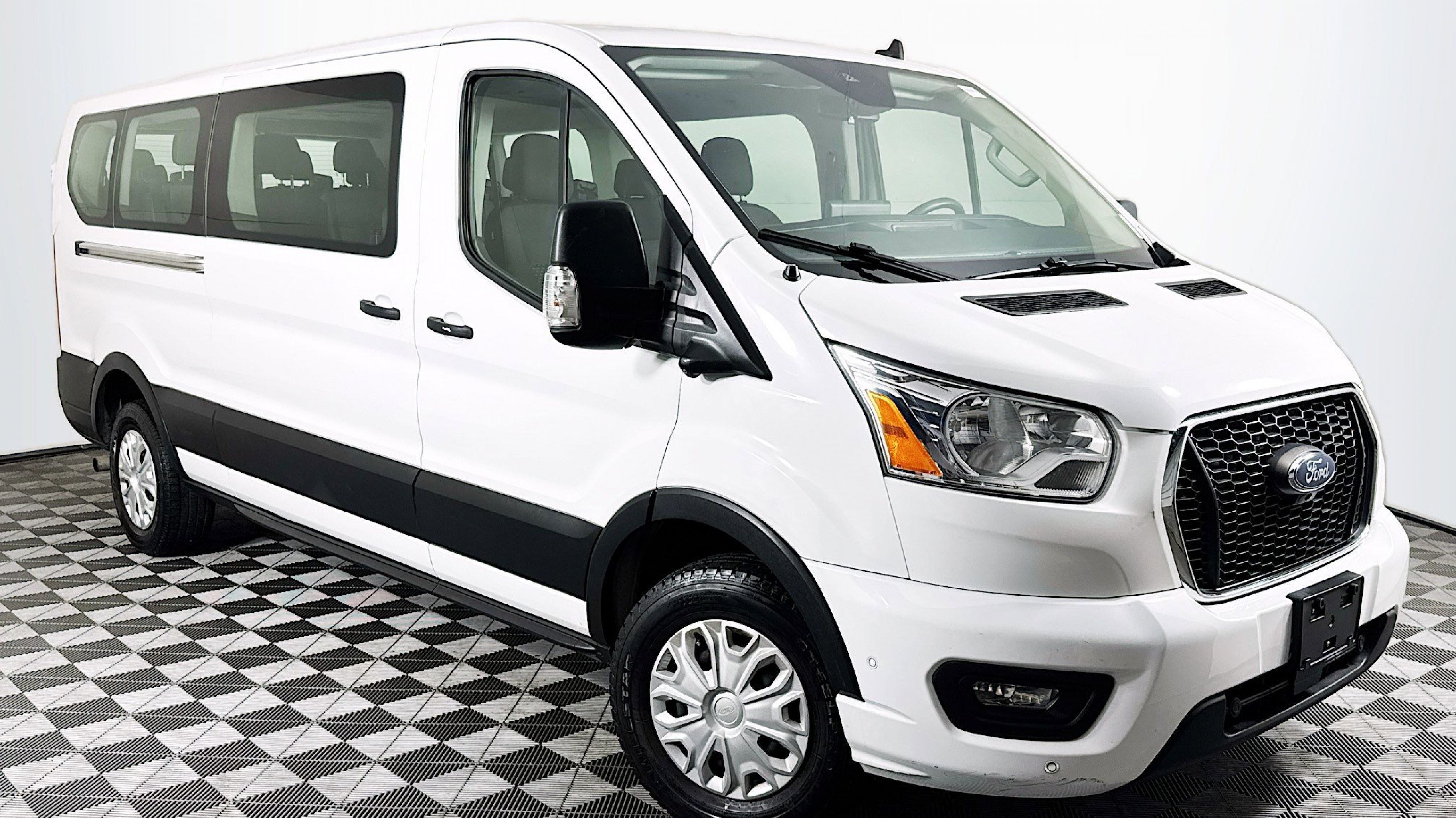 2022 Ford Transit Passenger Van XLT's photo