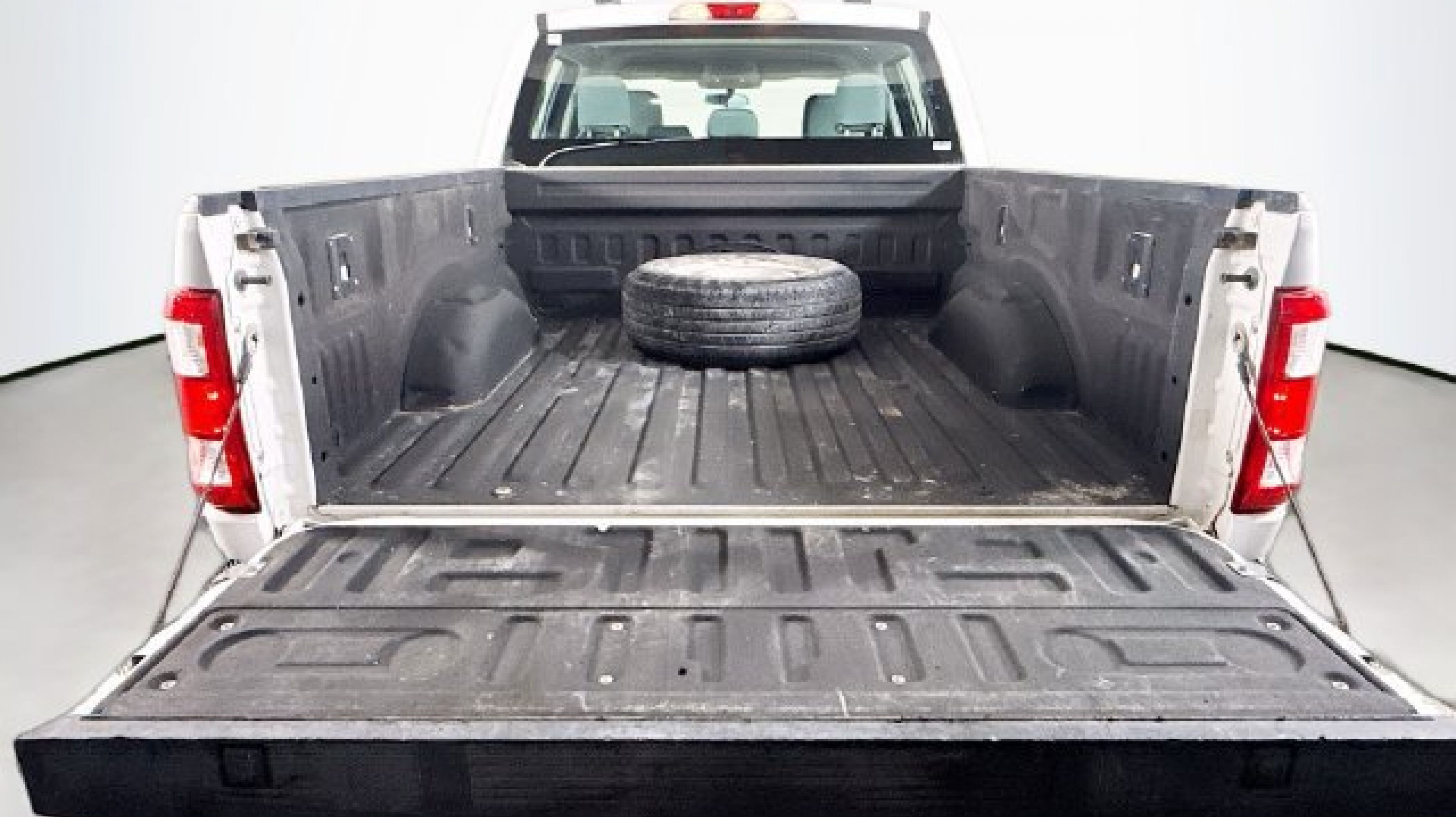 2022 Ford F-150 XL - Photo 30