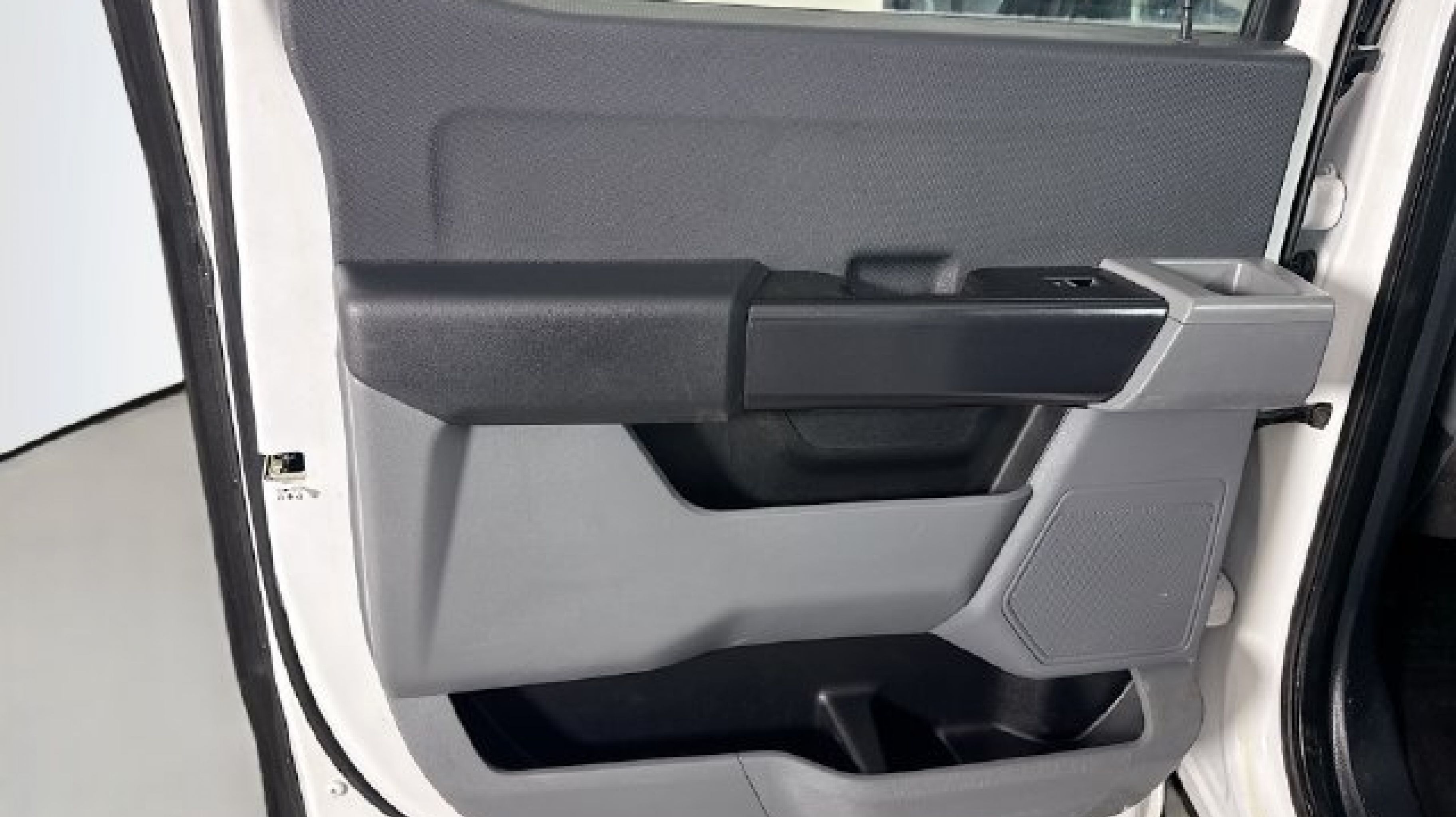 2022 Ford F-150 XL - Photo 21