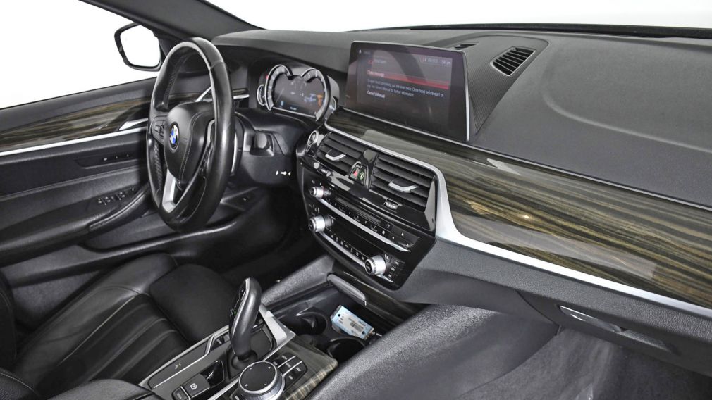2019 BMW 5 Series 530i xDrive #24