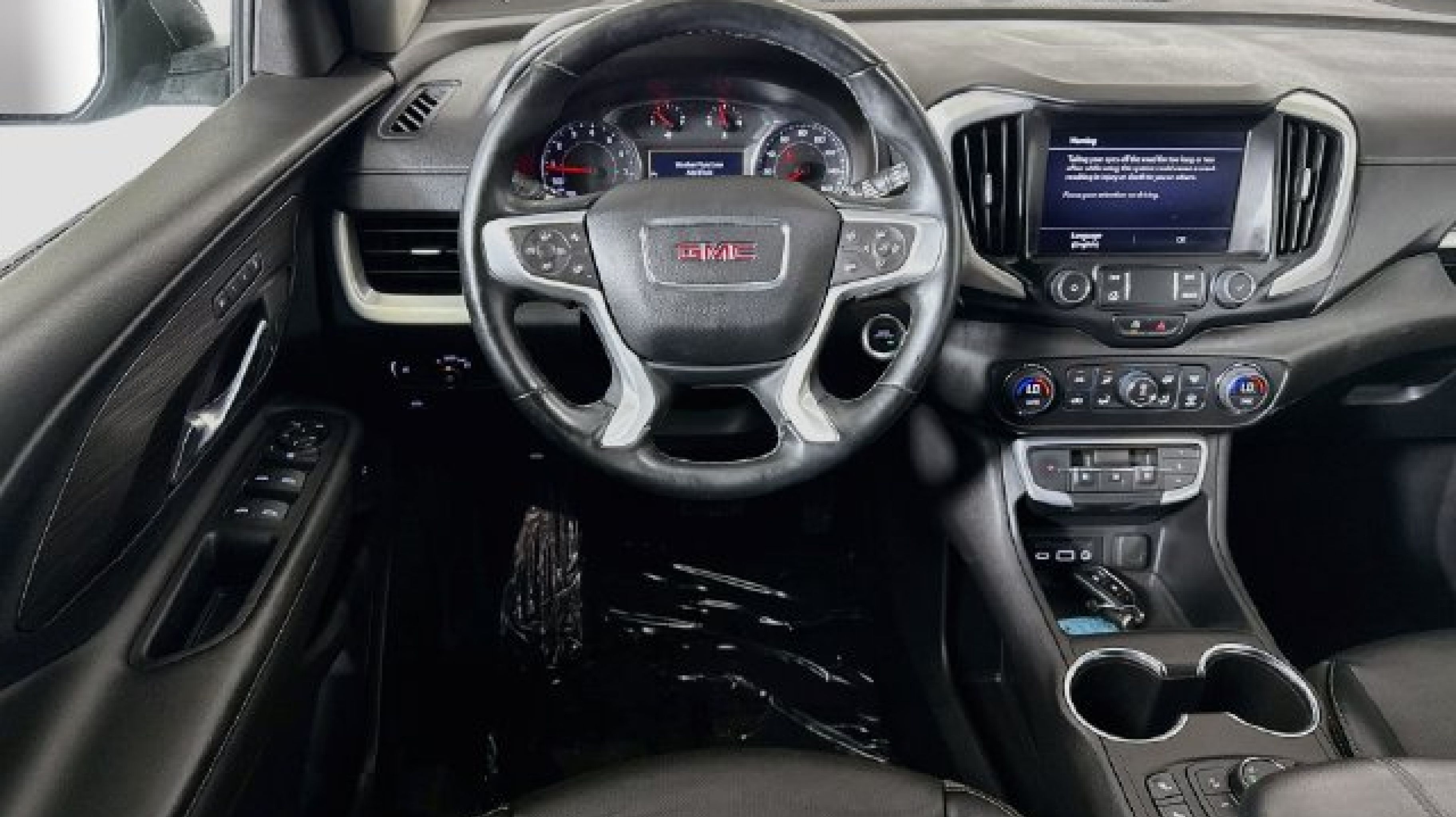 2024 GMC Terrain SLT - Photo 13