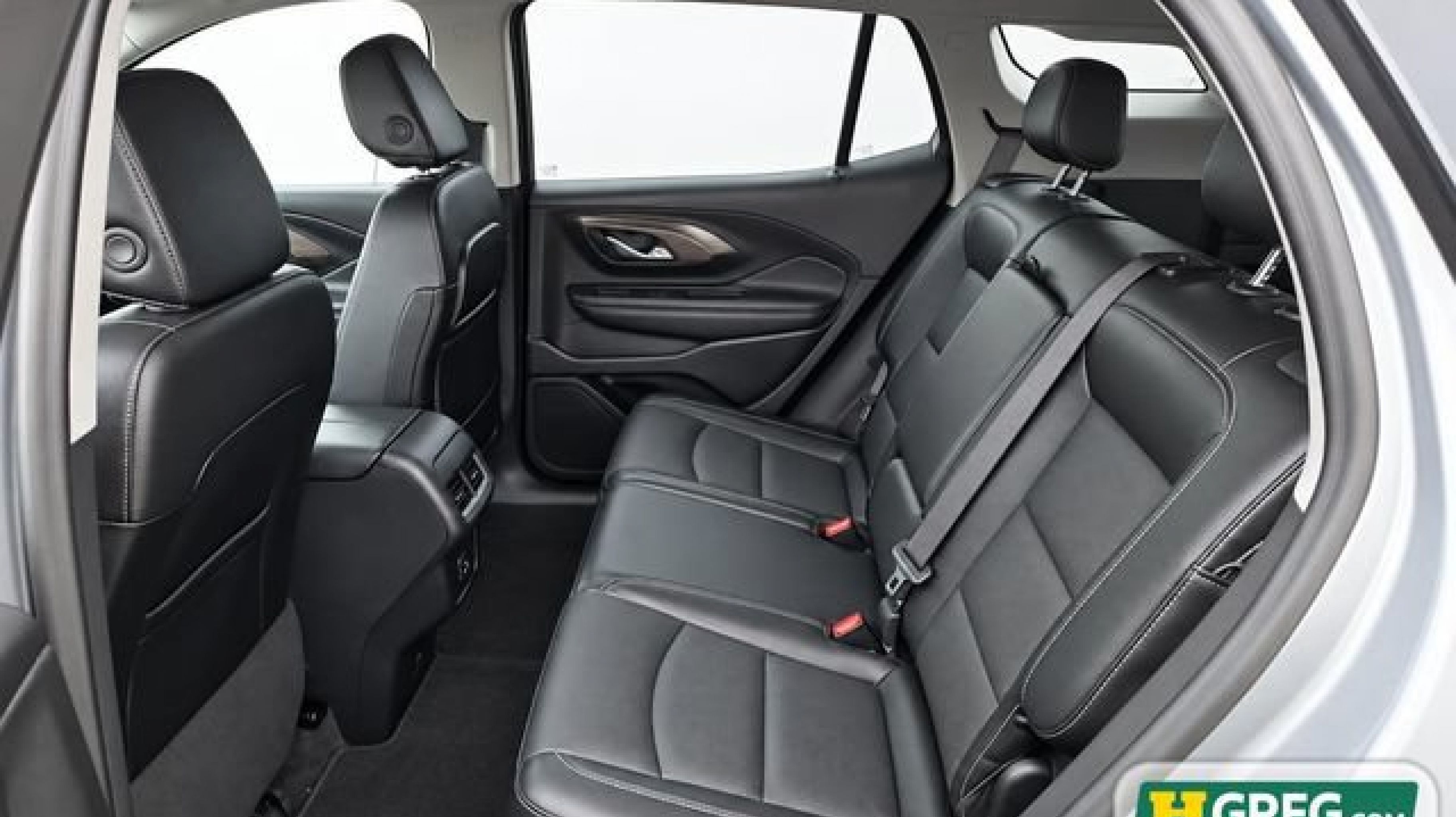 2024 GMC Terrain SLT - Photo 7