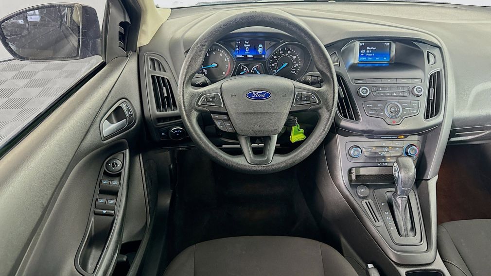 2018 Ford Focus SE #10