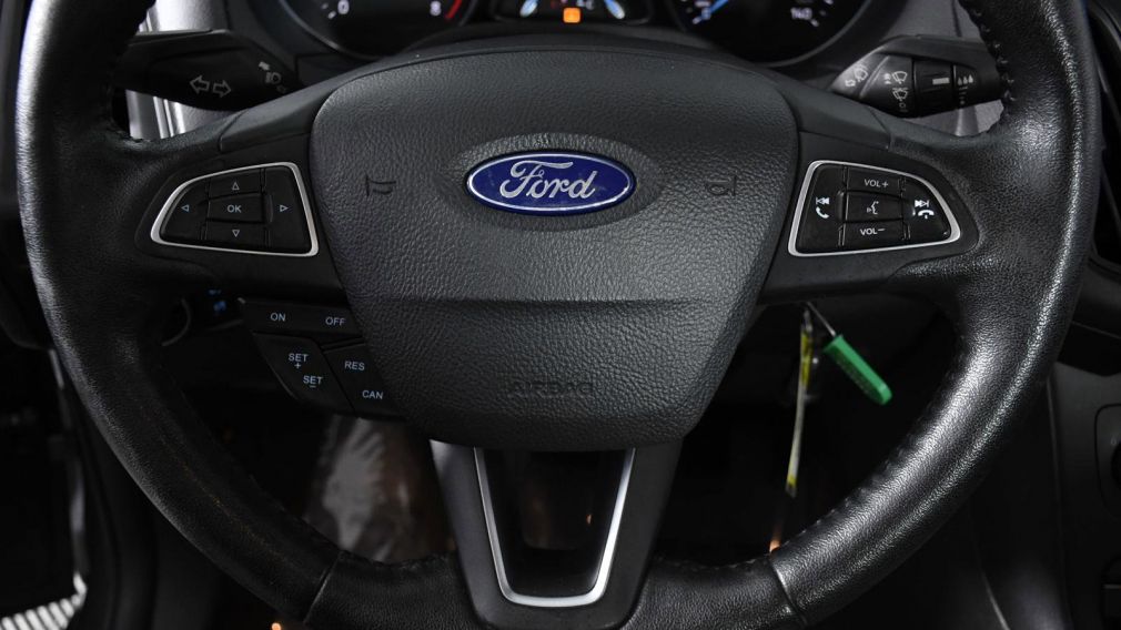 2015 Ford Focus SE #6