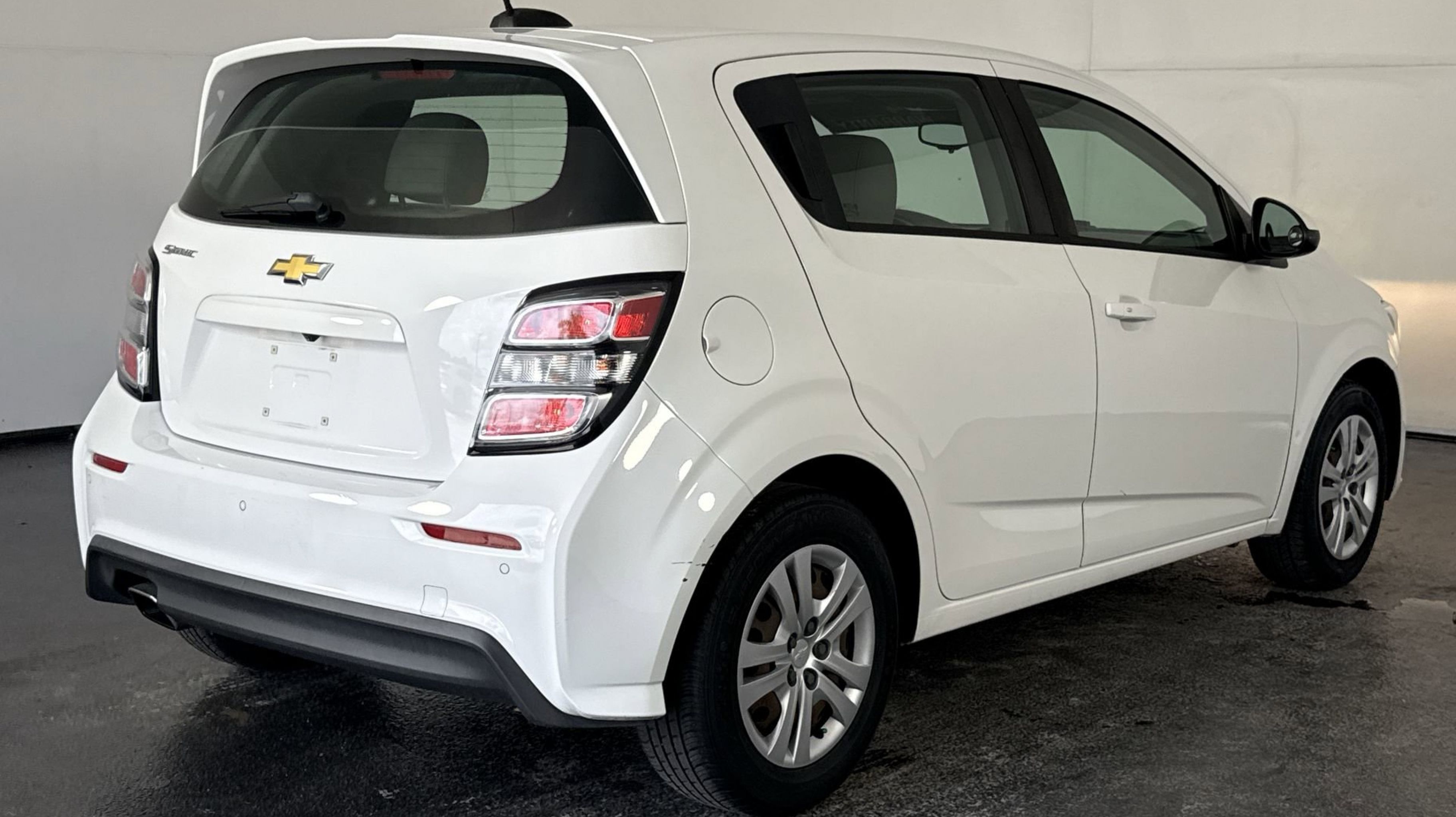 2020 Chevrolet Sonic LT photo 8