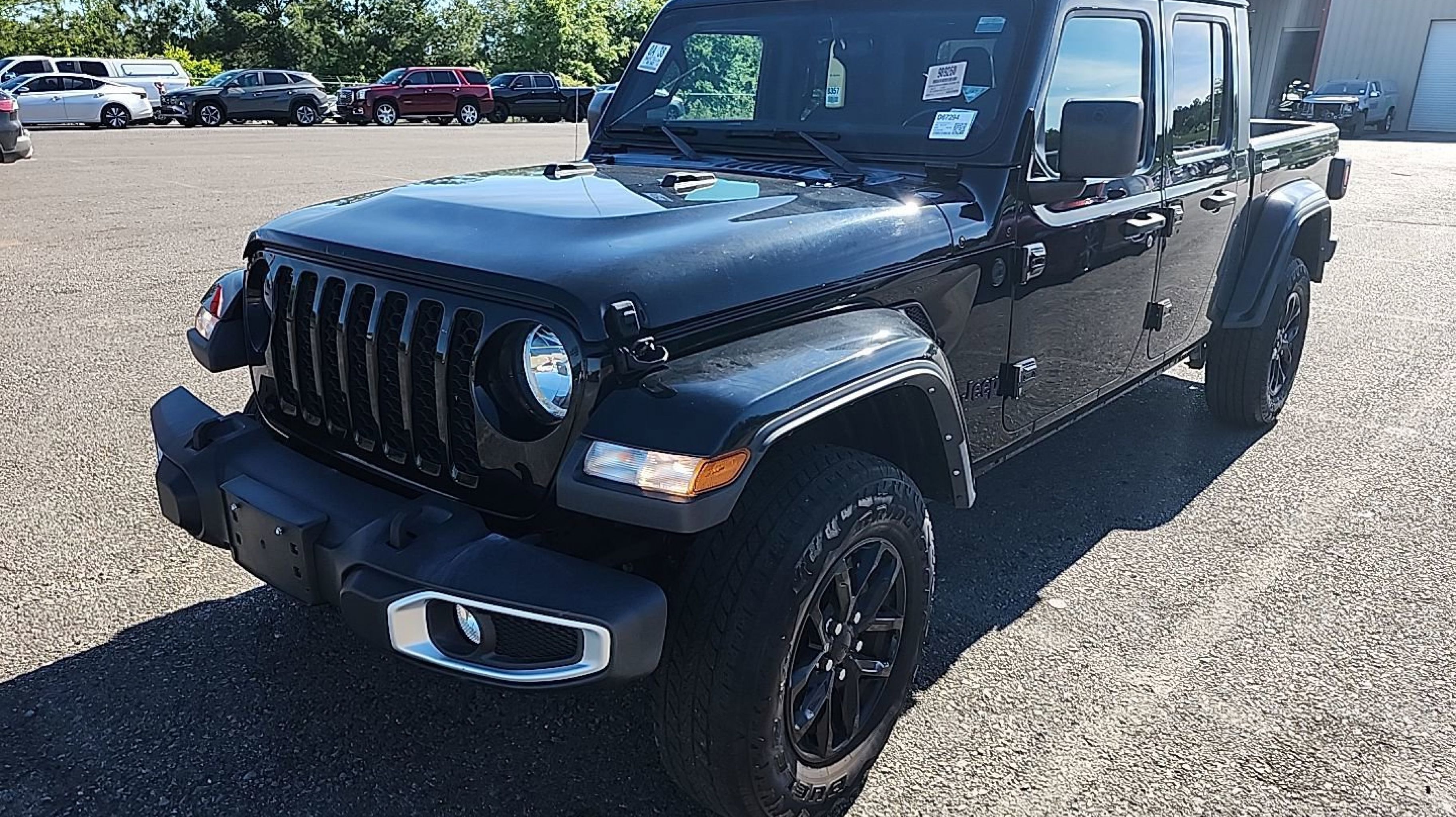 2021 Jeep Gladiator Sport S's photo