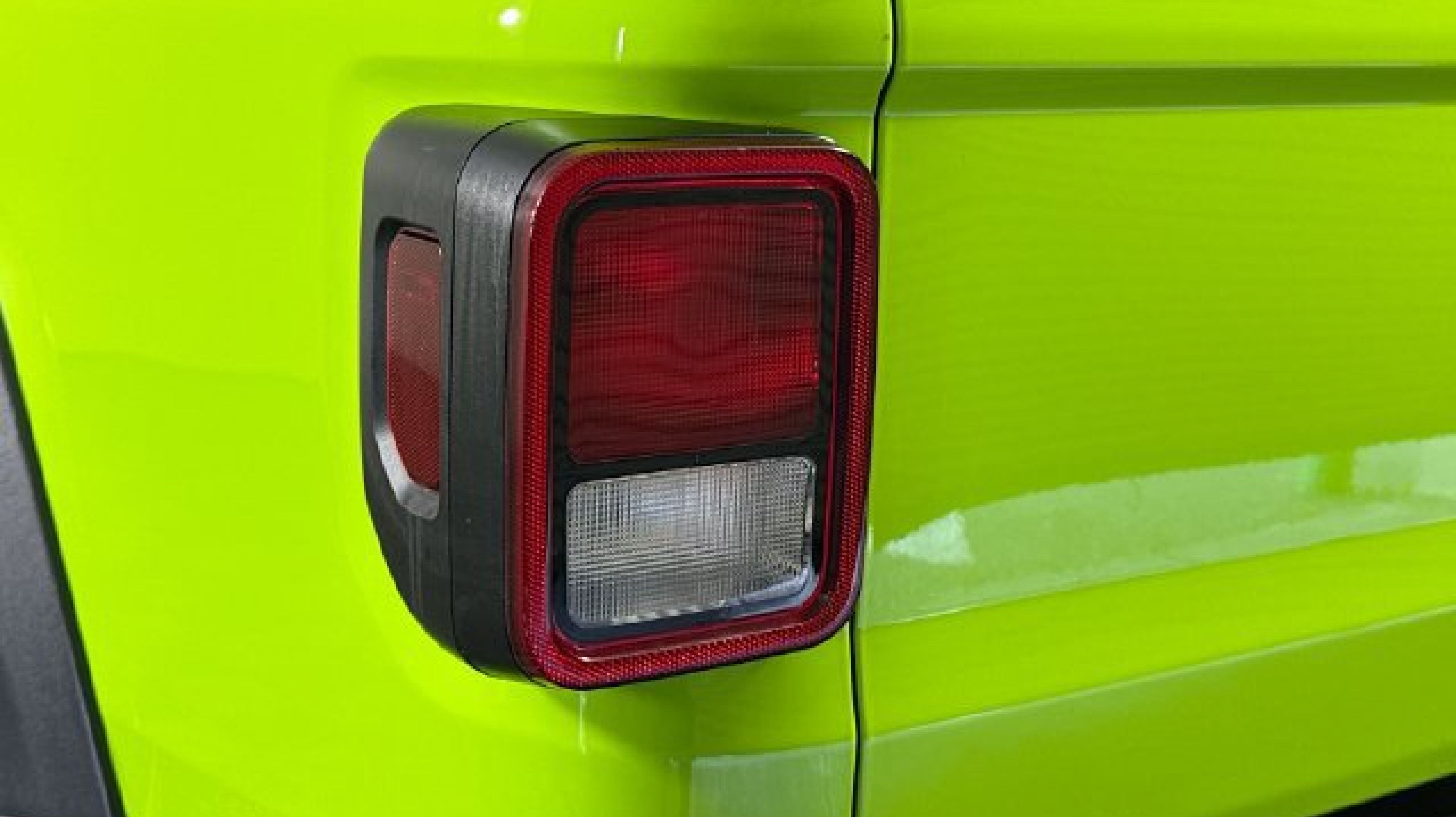 2021 Jeep Gladiator Sport - Photo 32