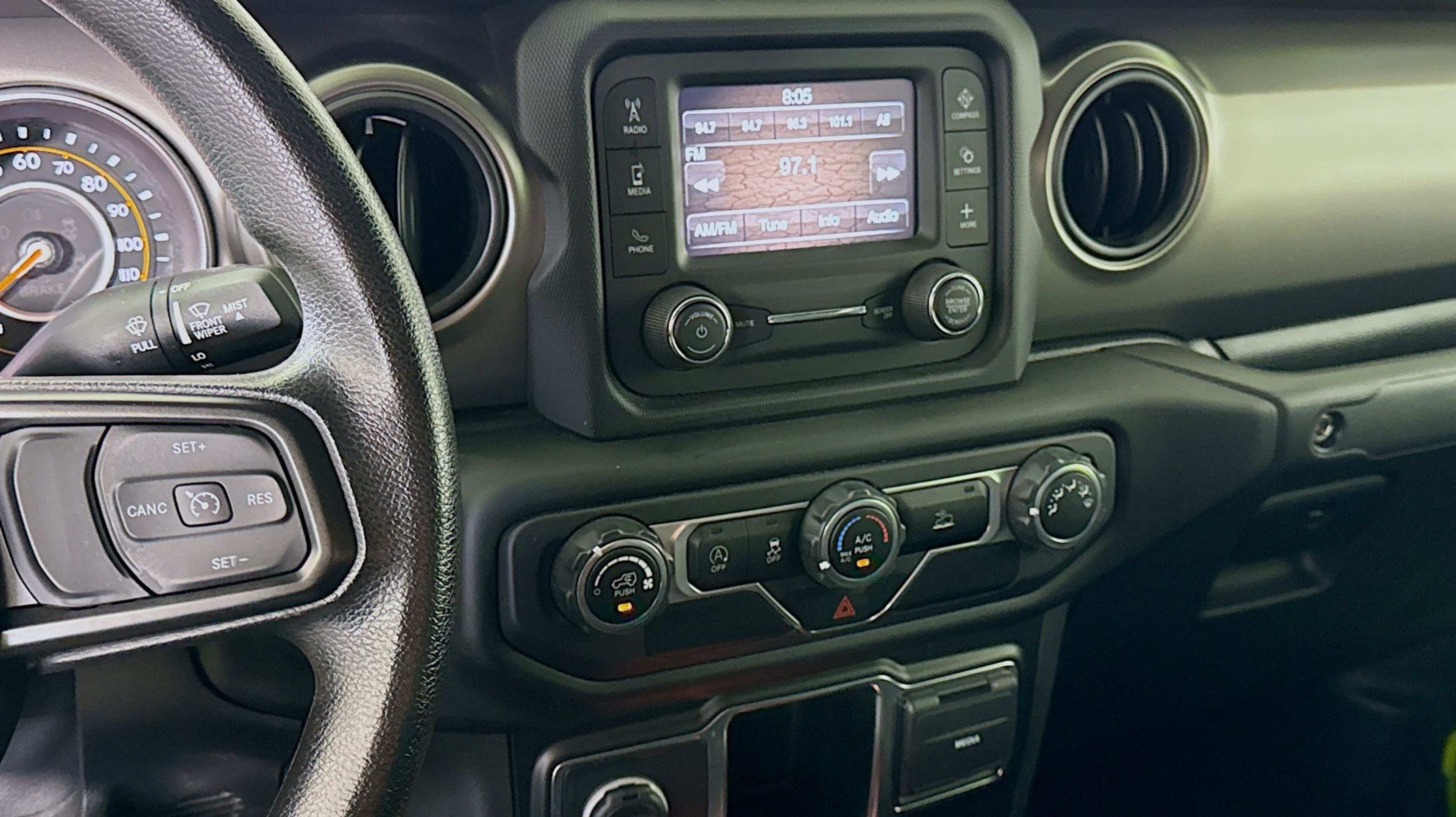 2021 Jeep Gladiator Sport - Photo 14