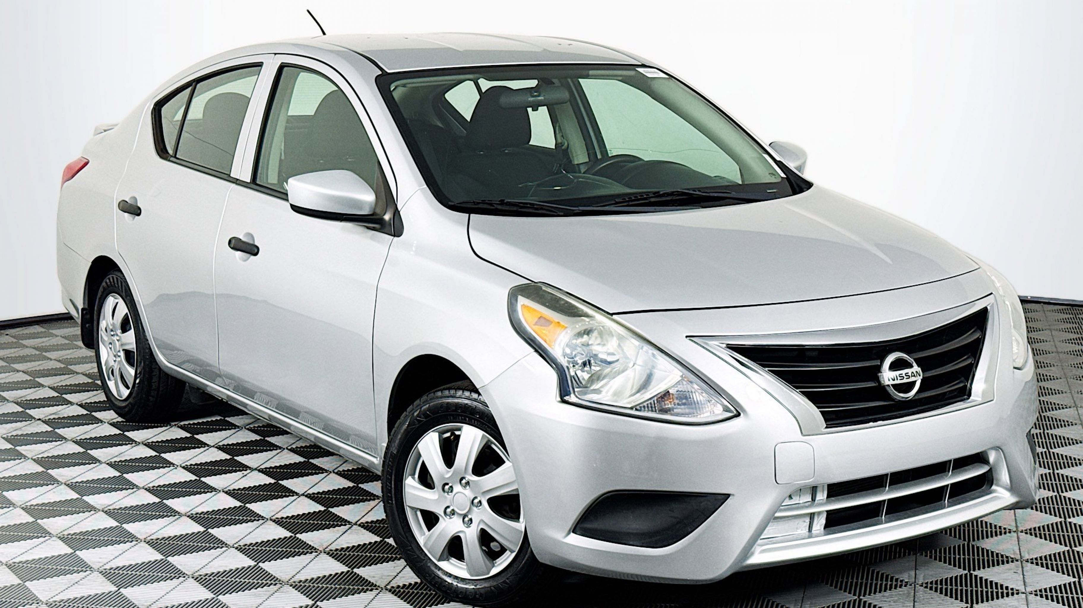 2019 Nissan Versa Sedan