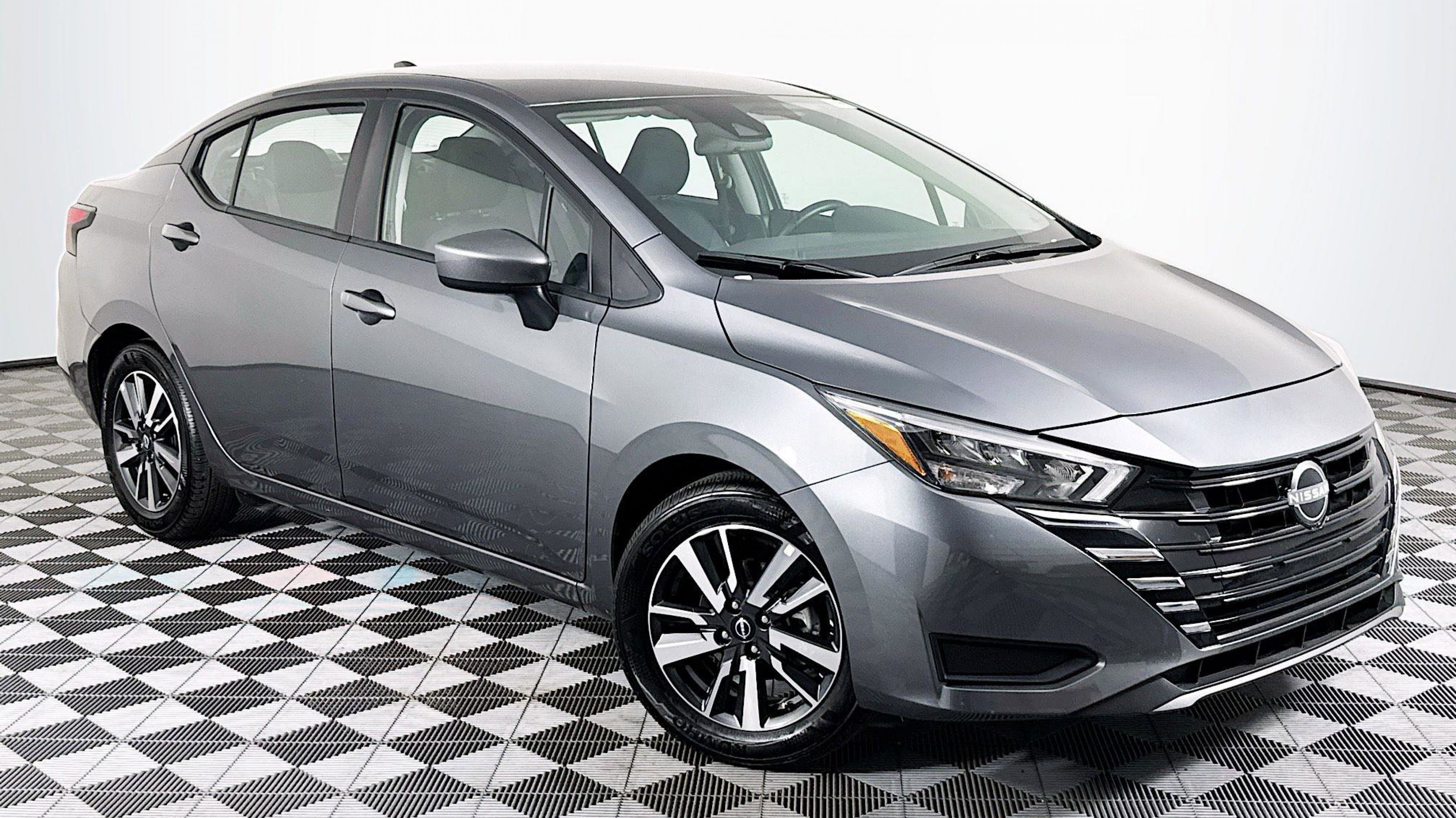 2025 Nissan Versa Sedan