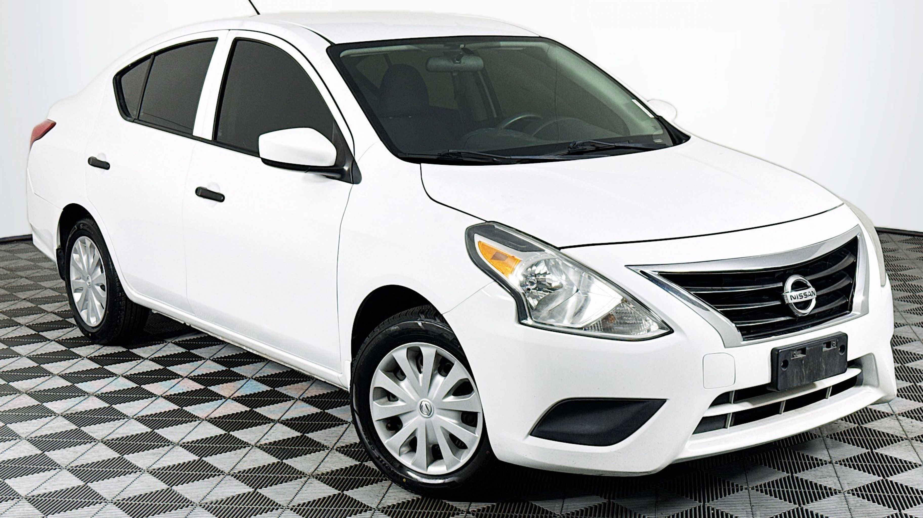 2018 Nissan Versa Sedan S