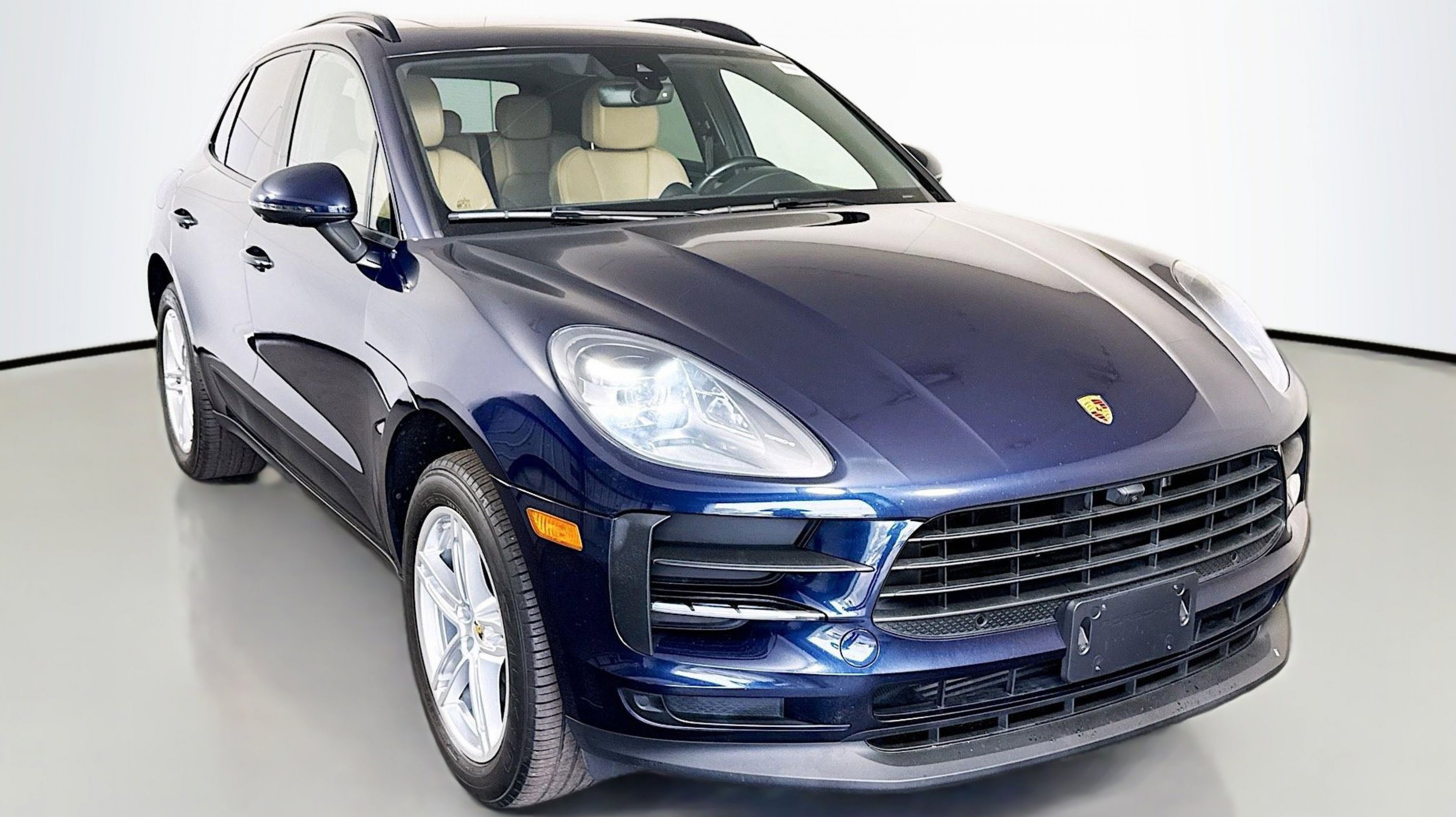 2021 Porsche Macan Base