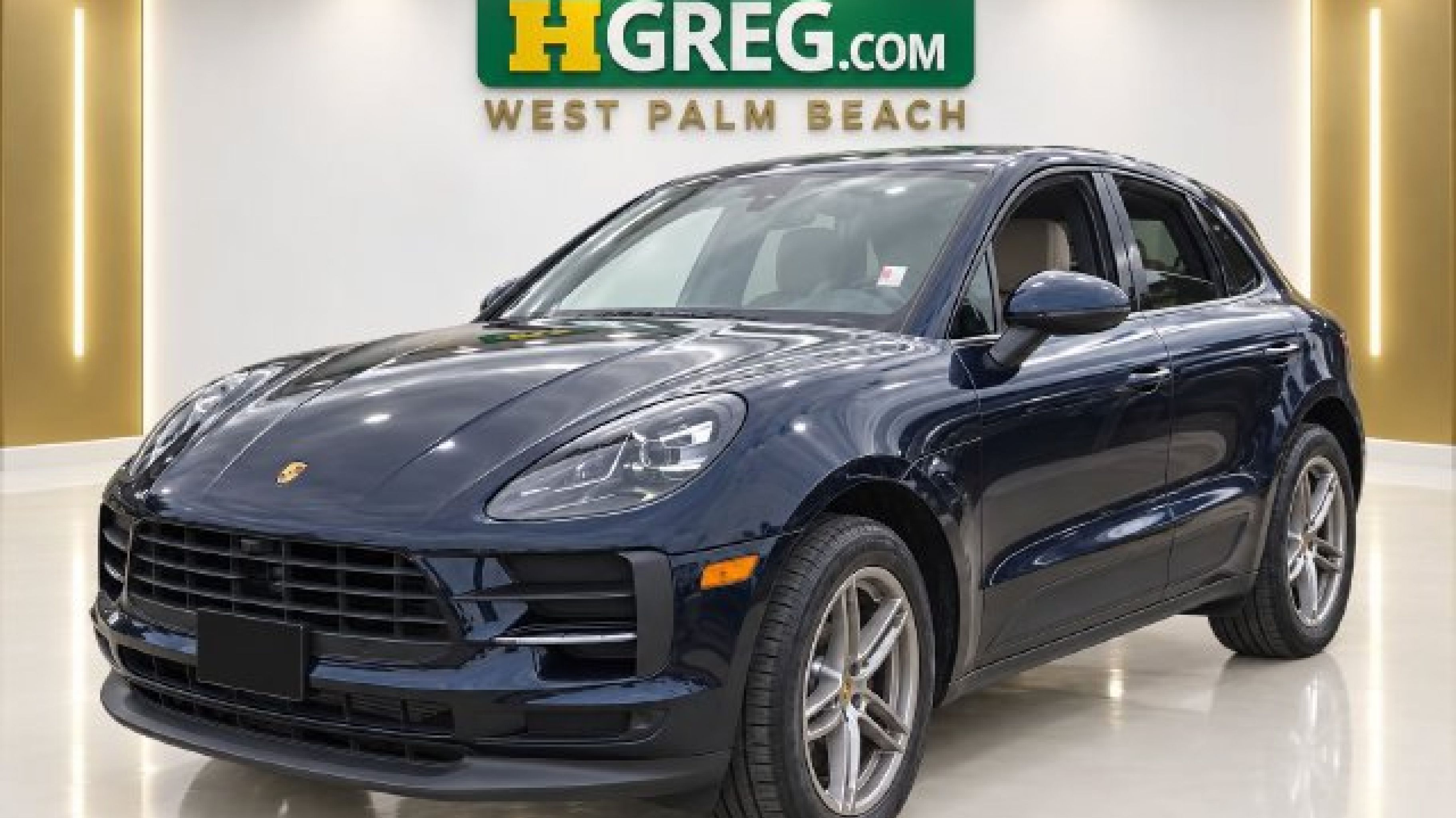 2021 Porsche Macan Base