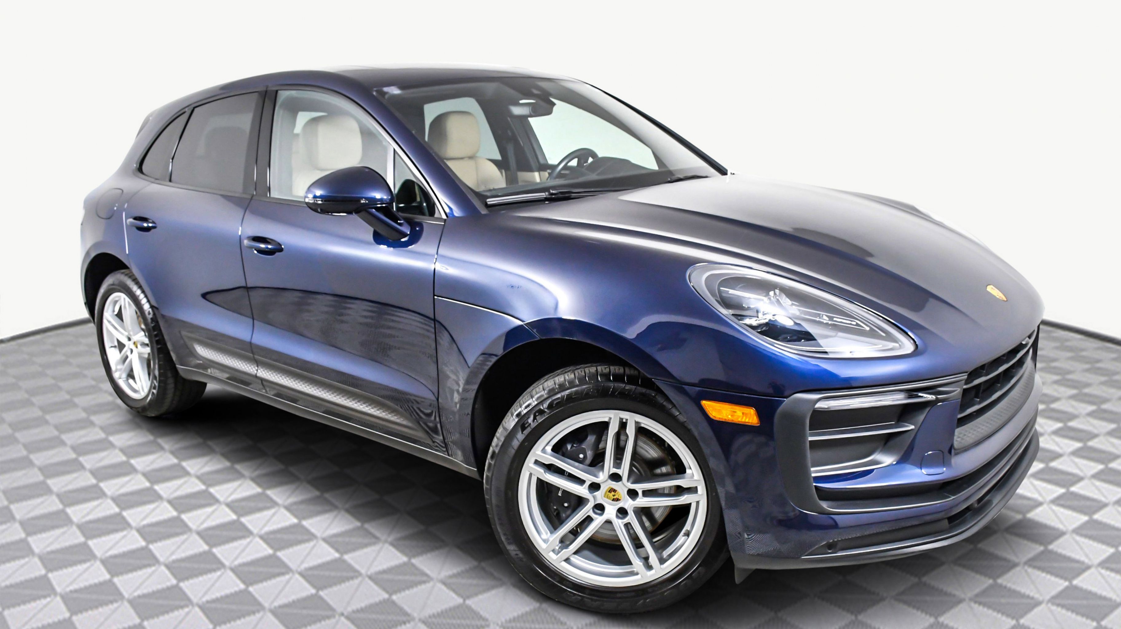 2022 Porsche Macan