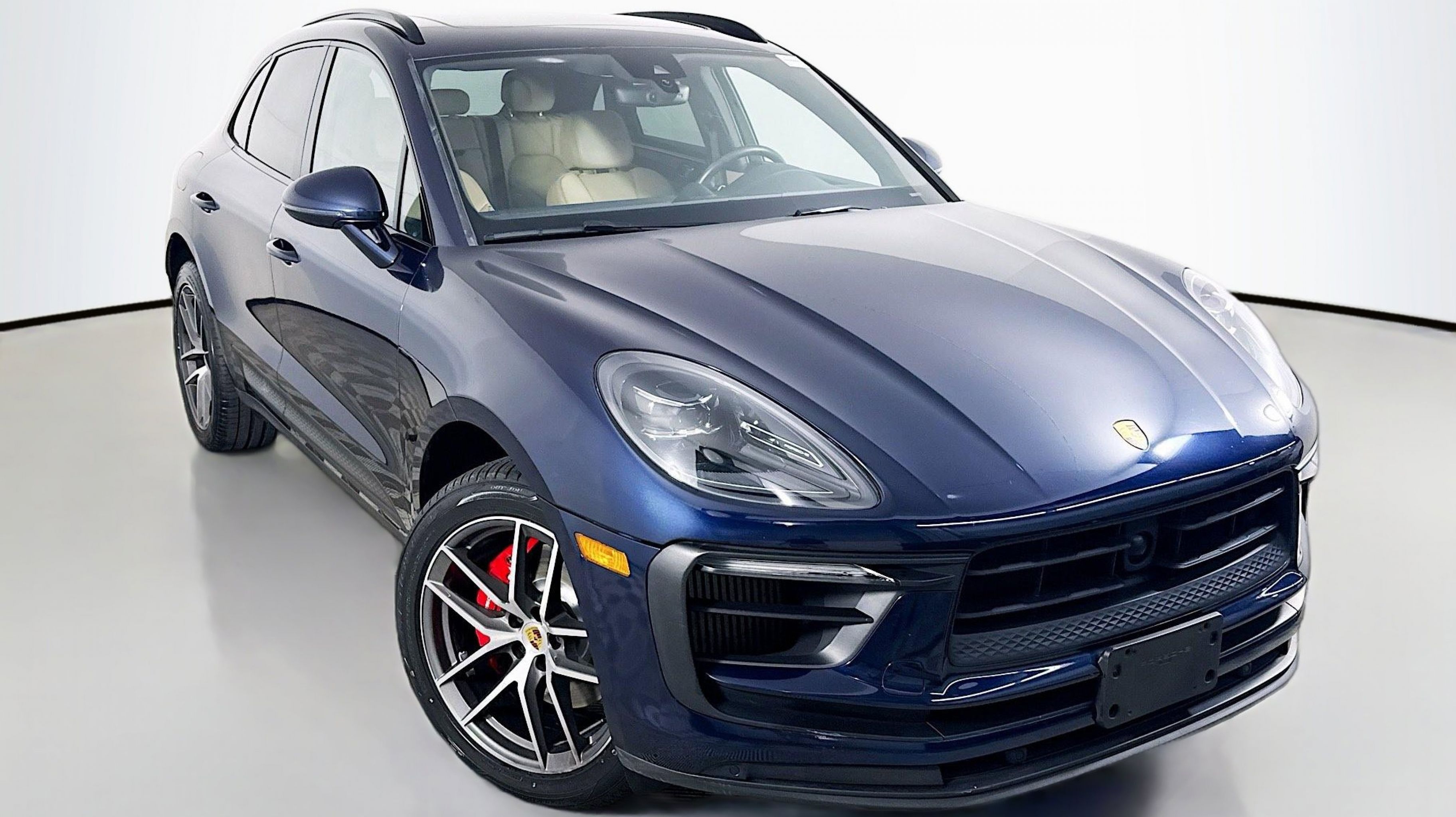 2023 Porsche Macan S's photo