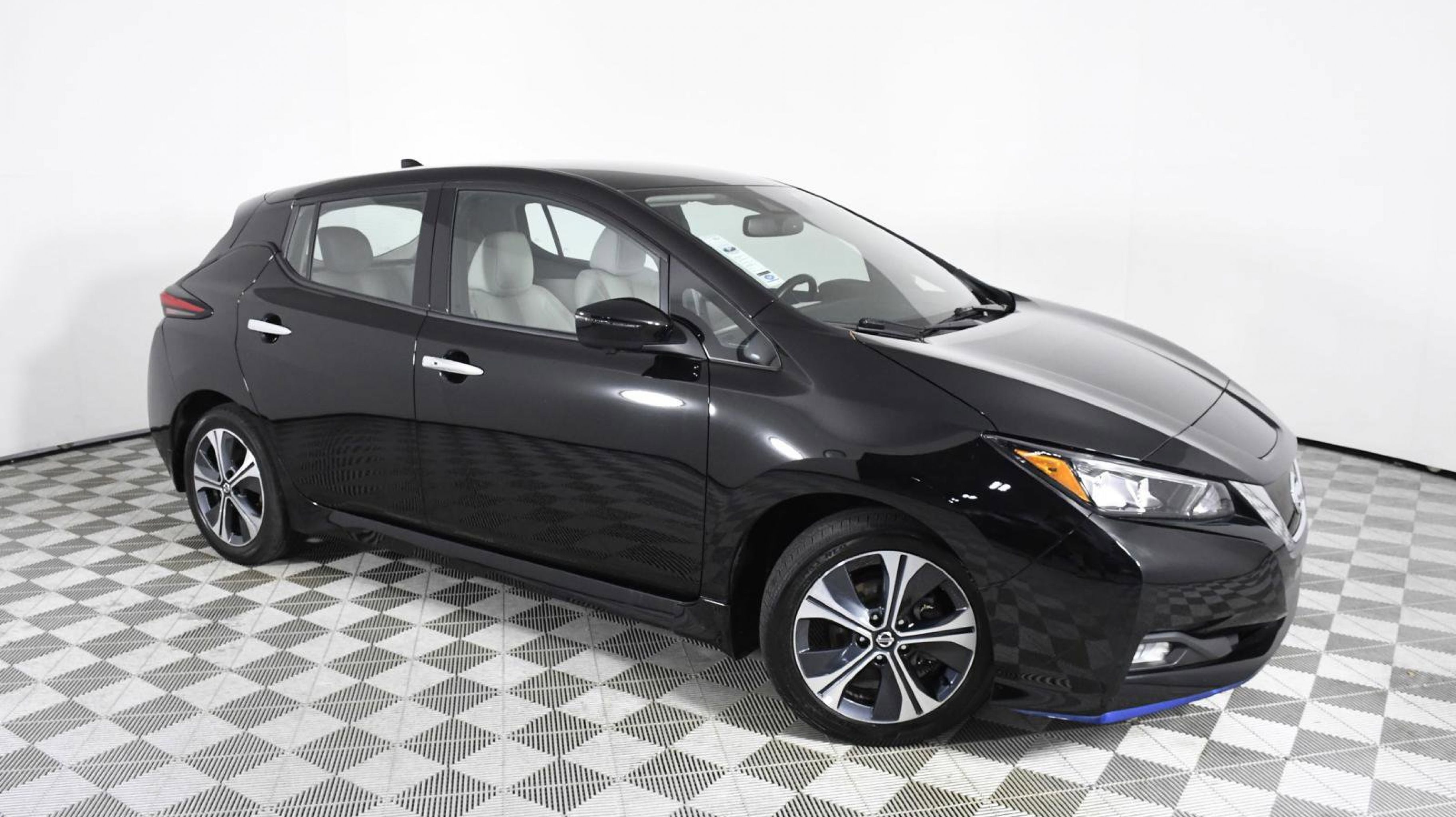 Used nissan leaf sl plus discount
