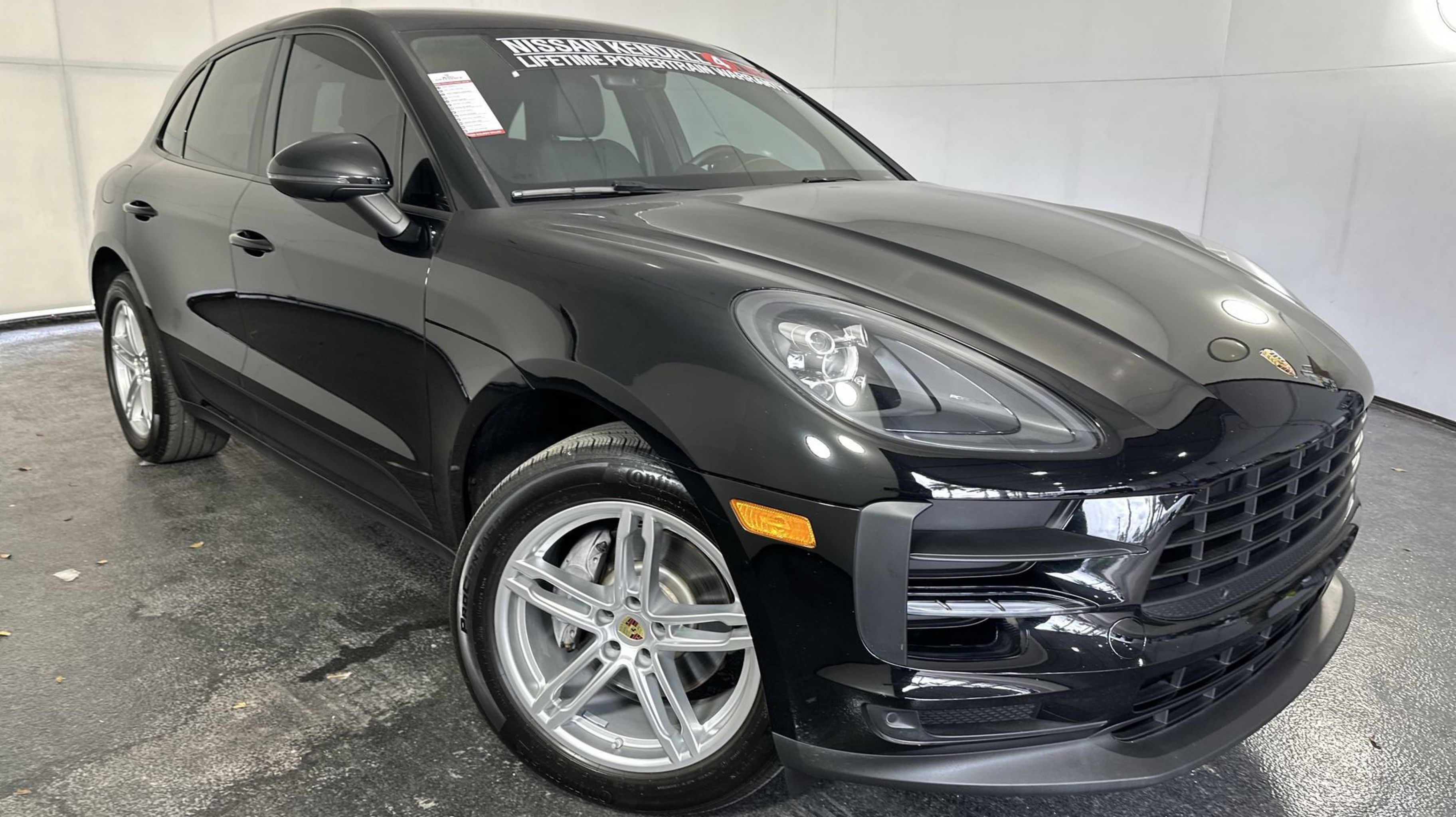 2020 Porsche Macan Base