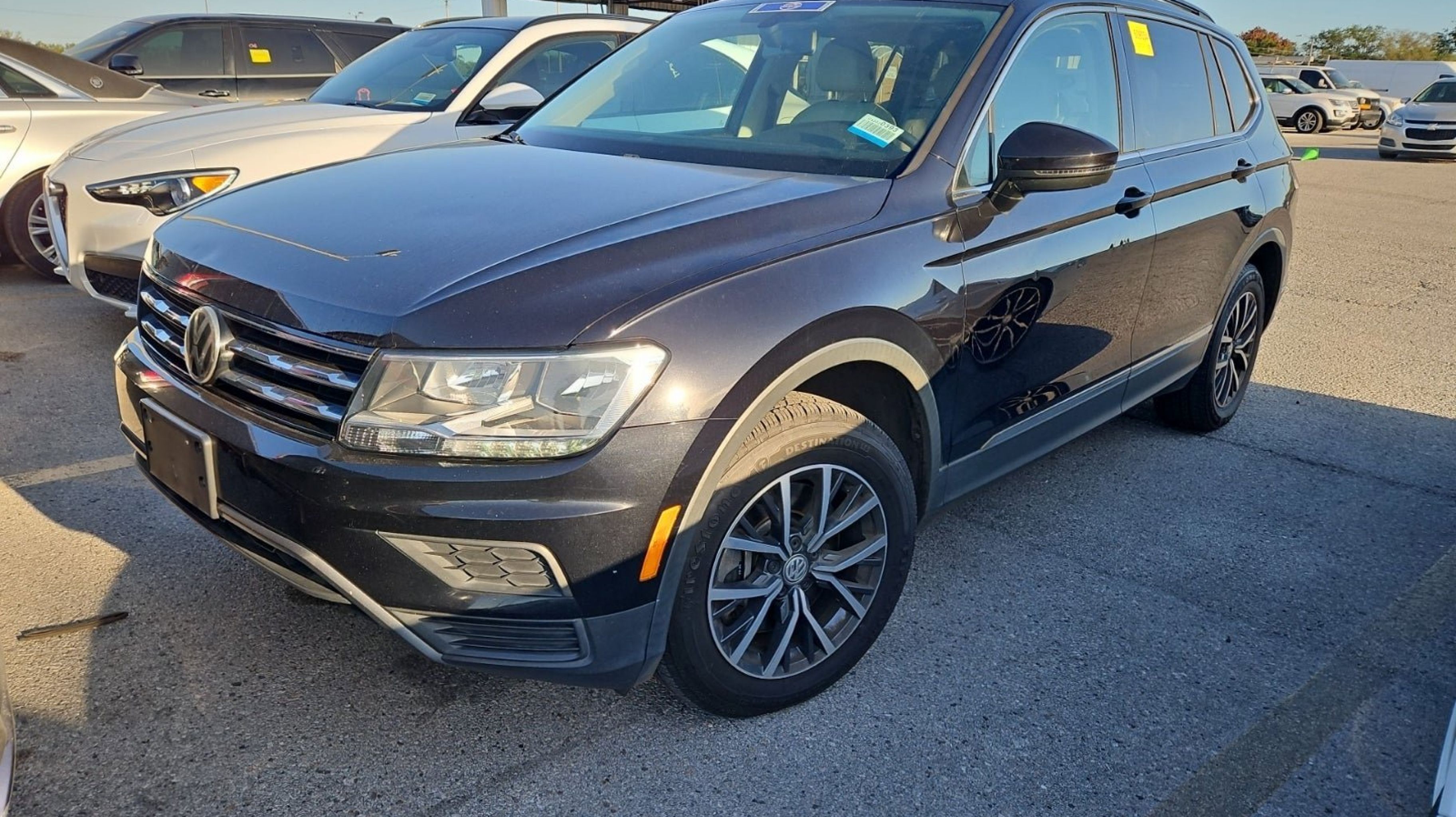 2020 Volkswagen Tiguan 2.0T SE's photo