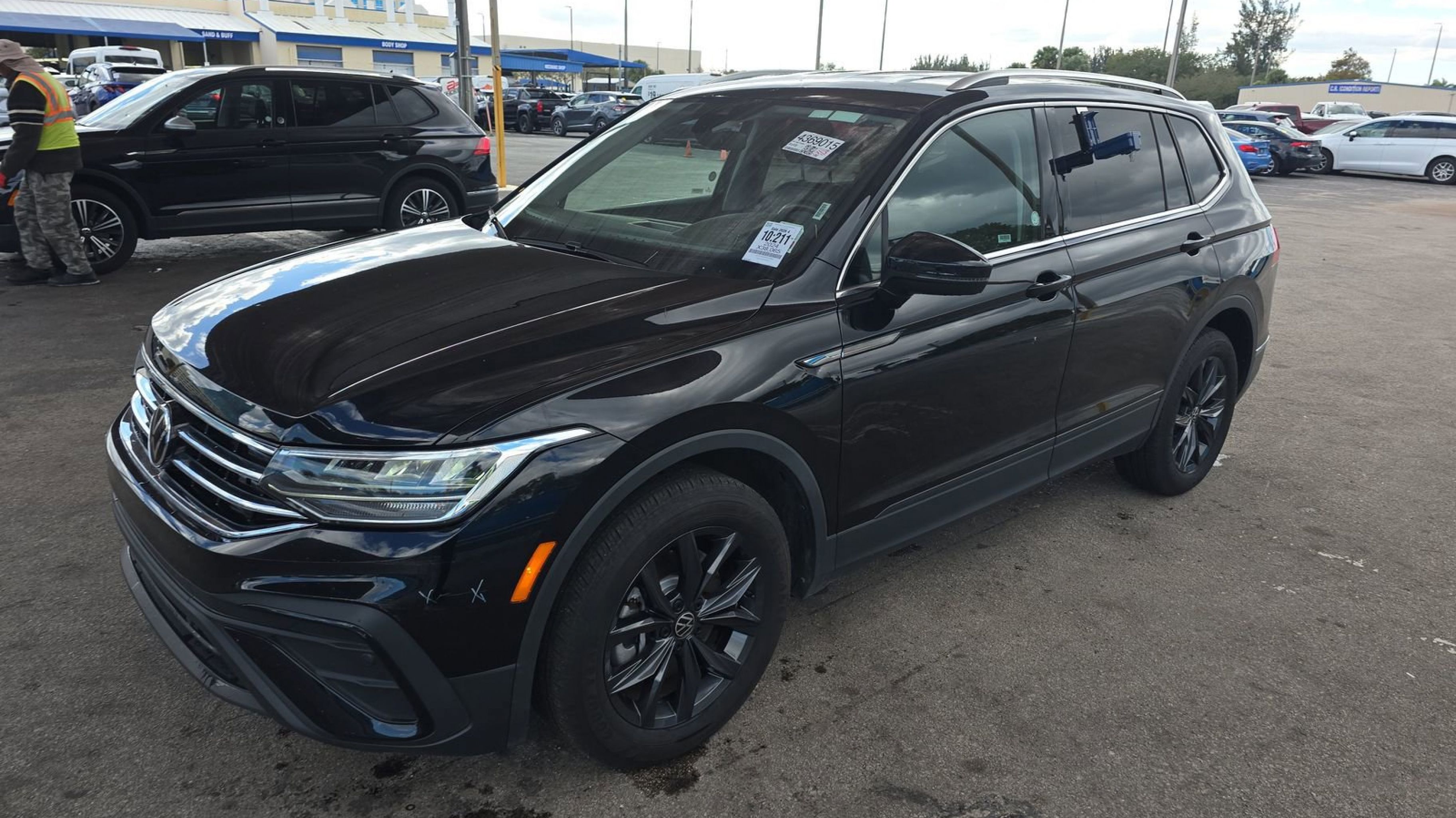 2024 Volkswagen Tiguan SE