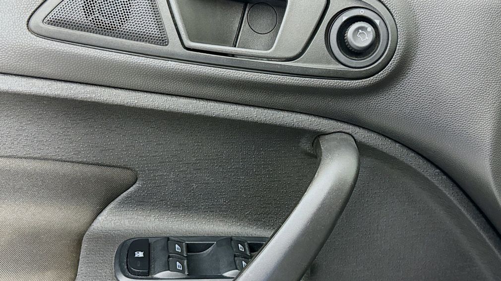 2018 Ford Fiesta SE #16