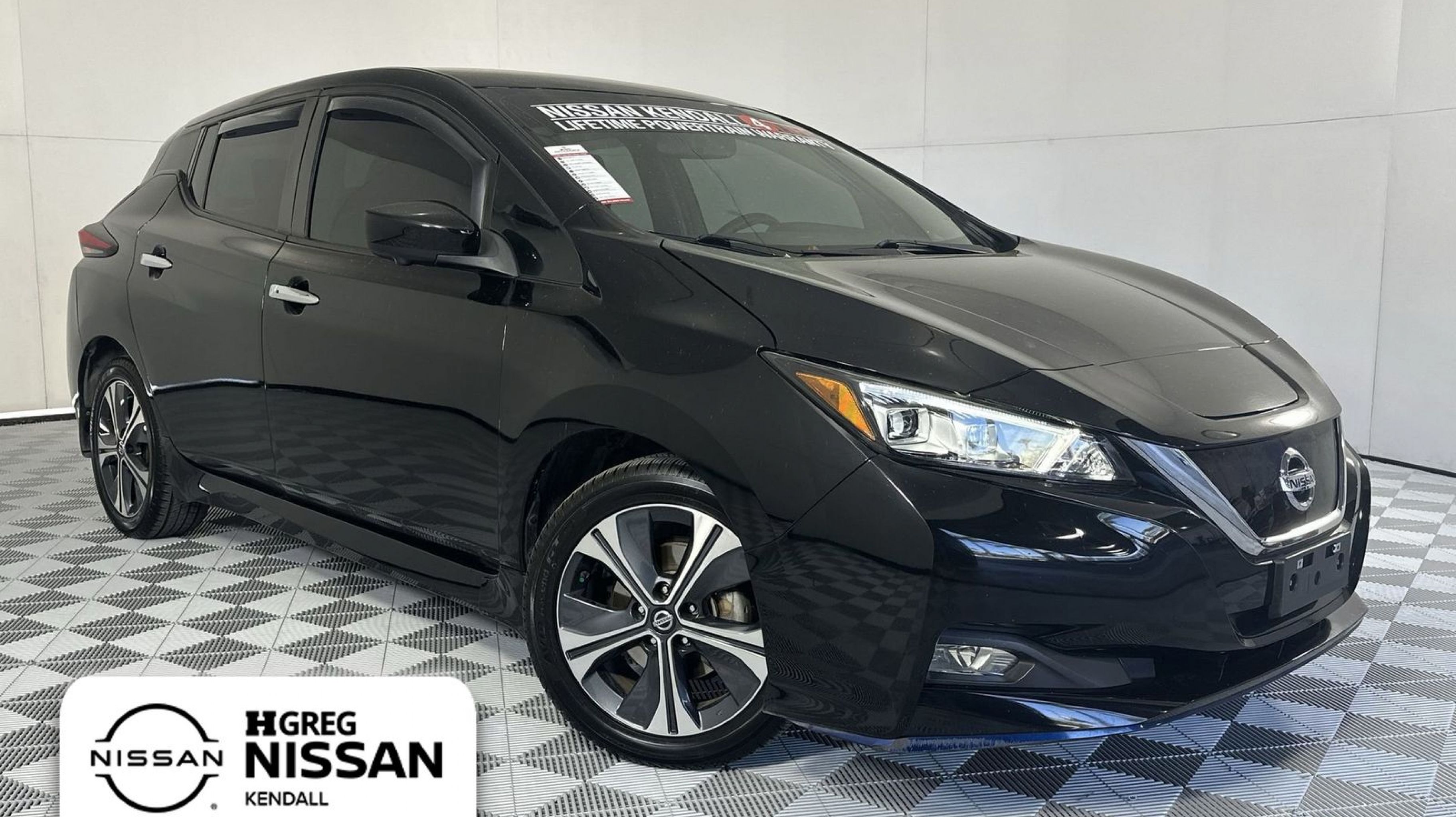 2022 Nissan LEAF SV Plus