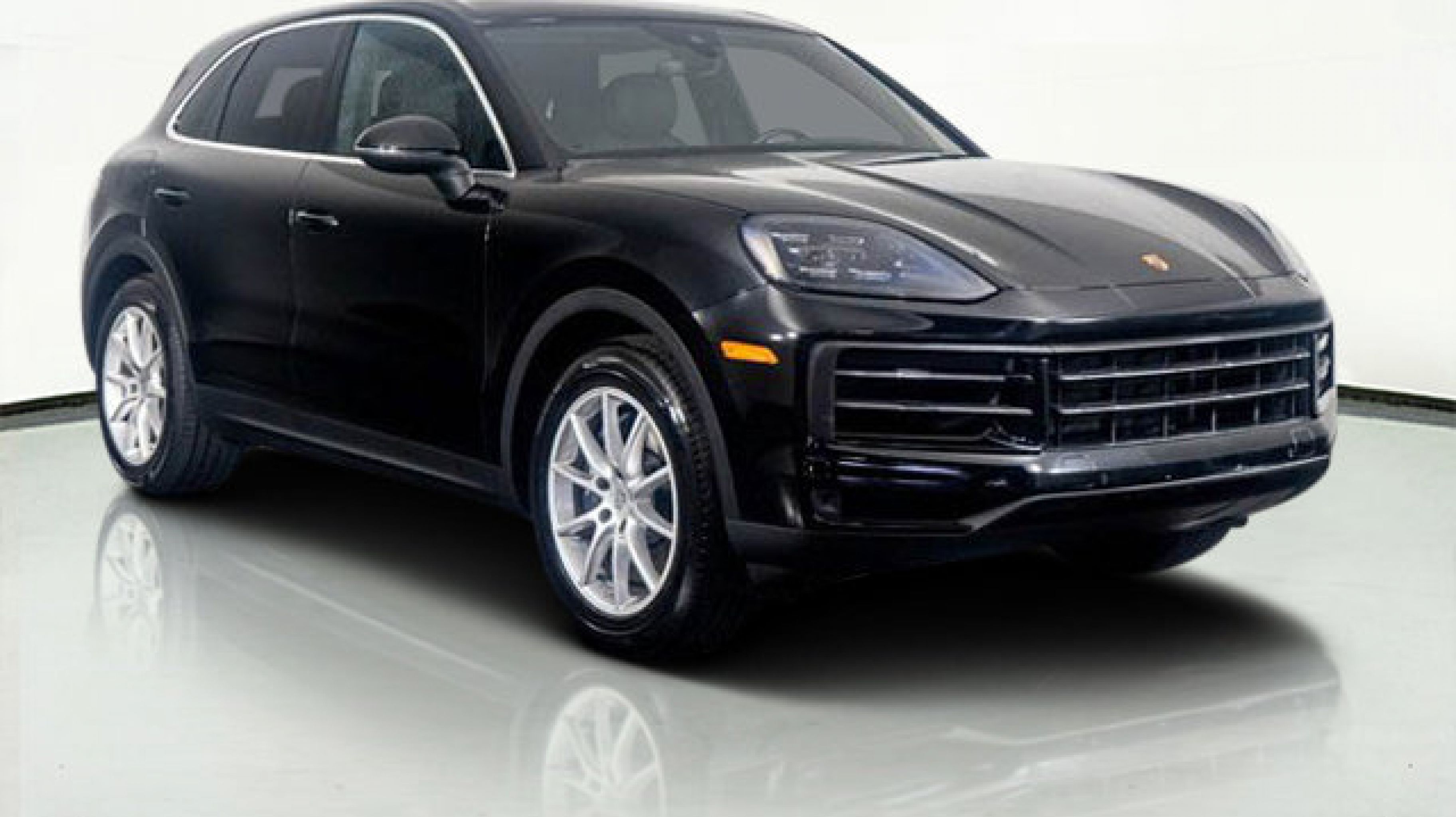 2024 Porsche Cayenne Standard's photo