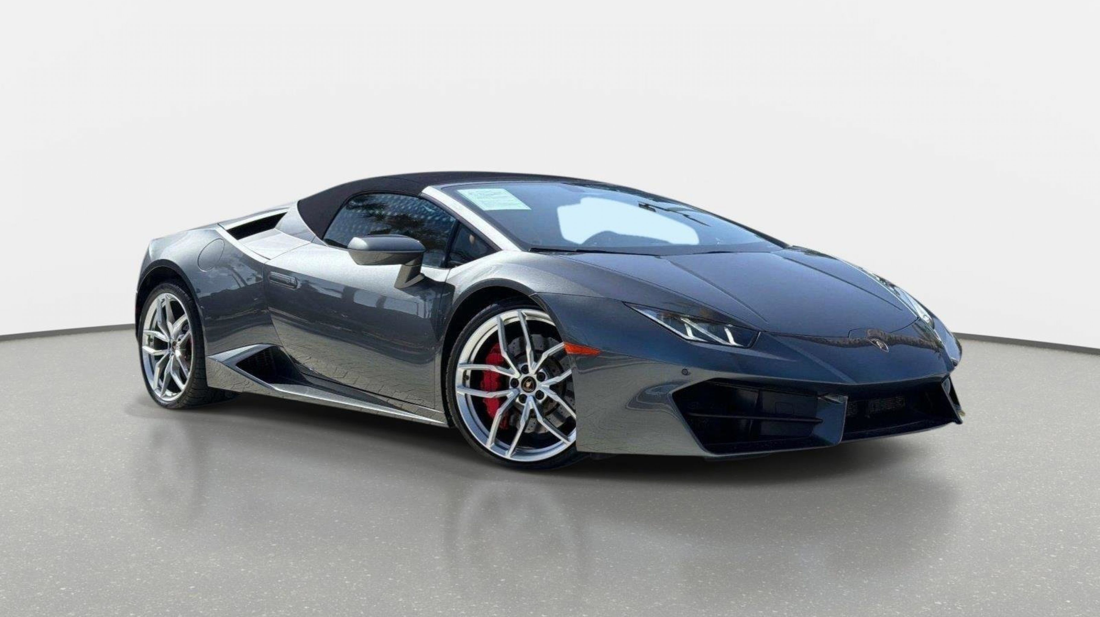 2018 Lamborghini Huracan LP 580-2 Spyder's photo