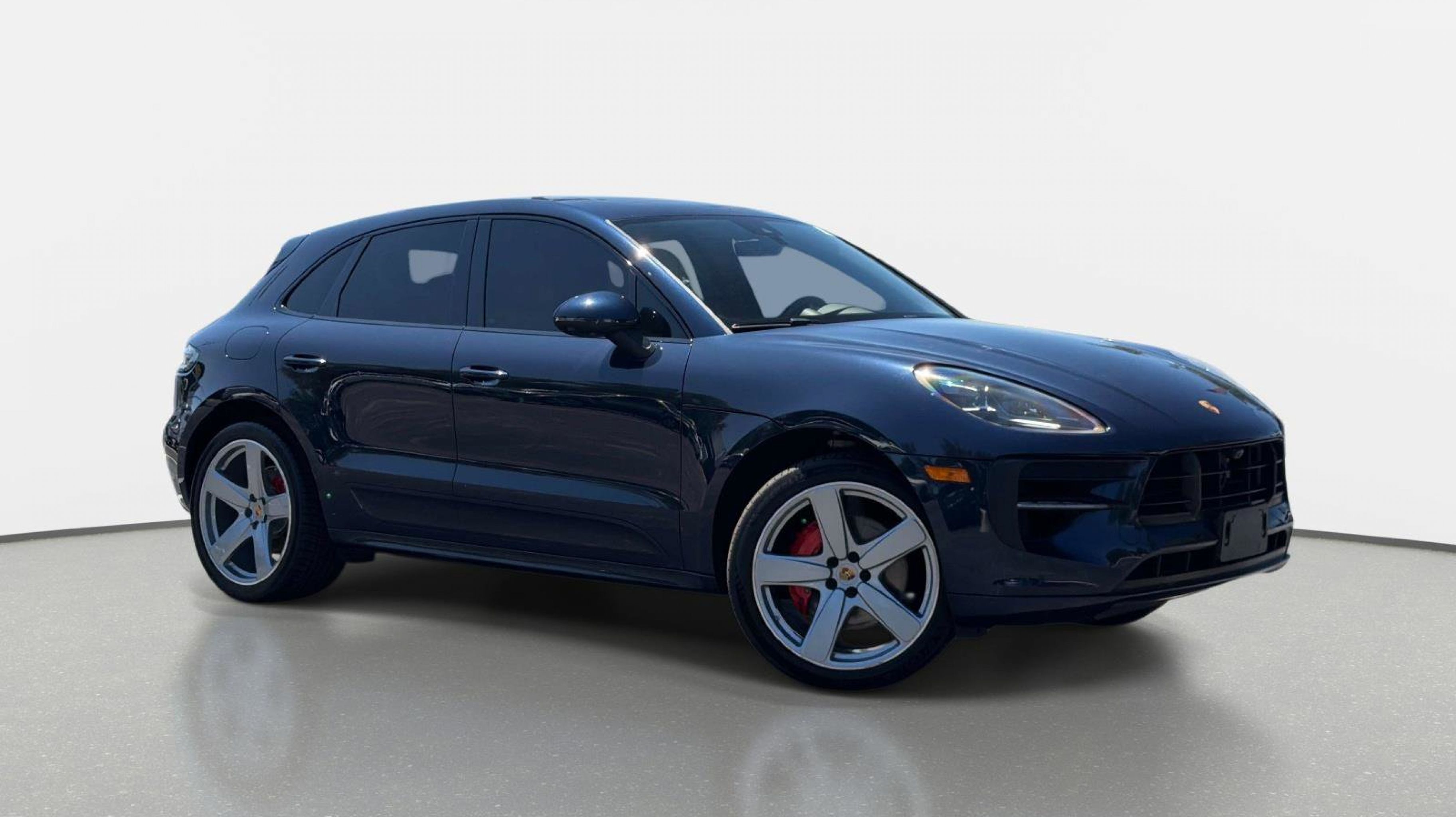 2020 Porsche Macan GTS's photo