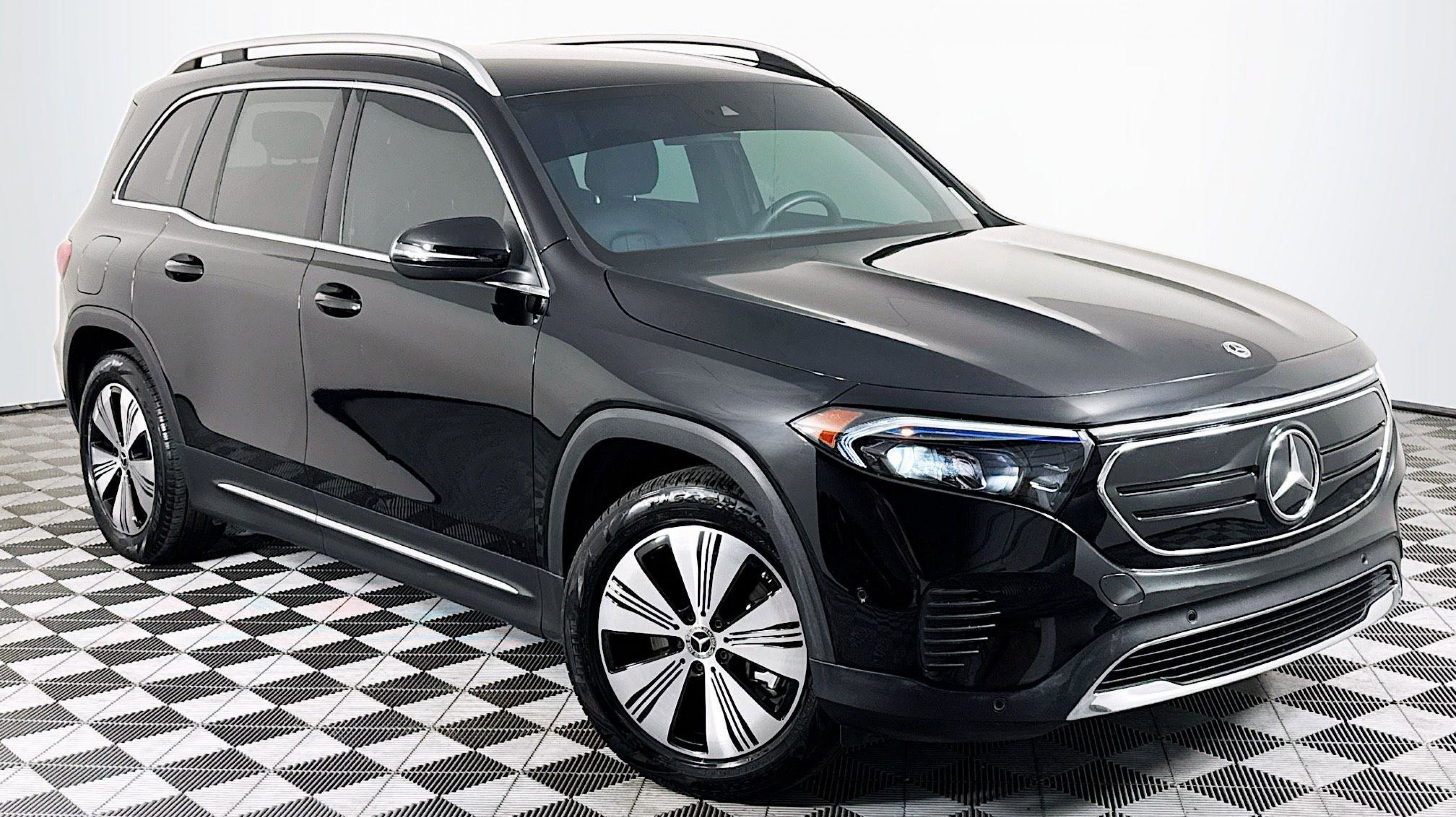 2023 Mercedes-Benz EQB Base