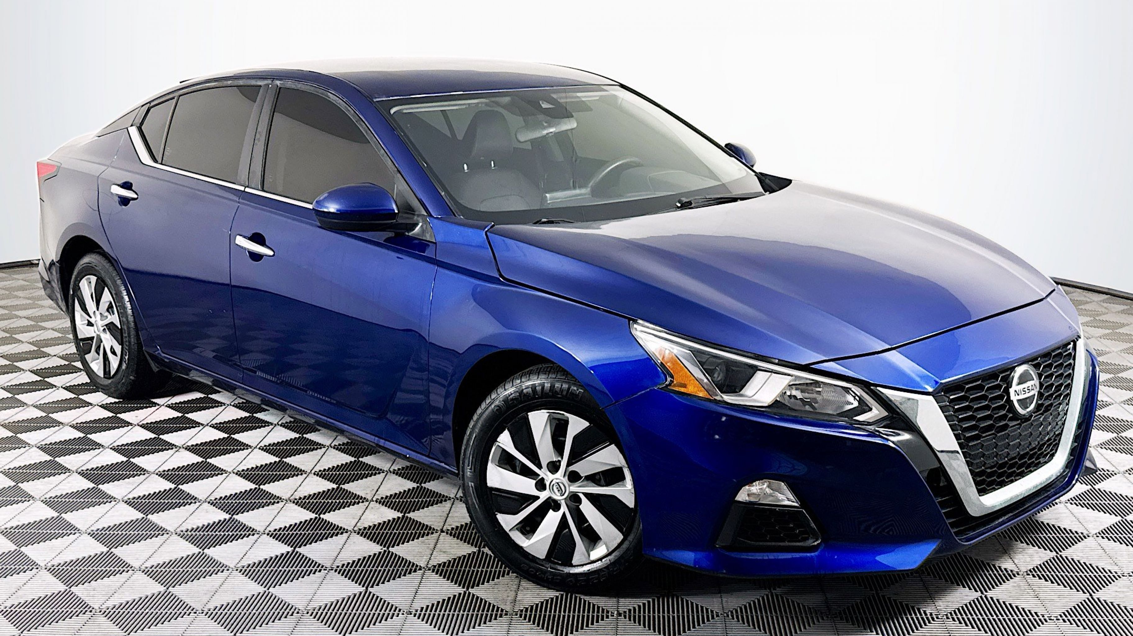2019 Nissan Altima S