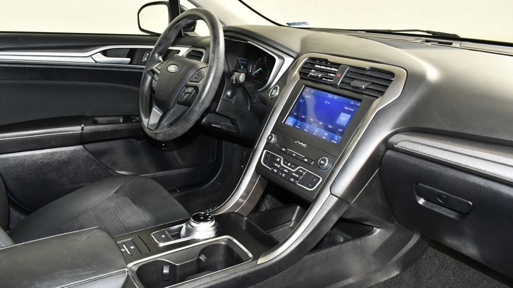 2020 Ford Fusion Hybrid SE #22