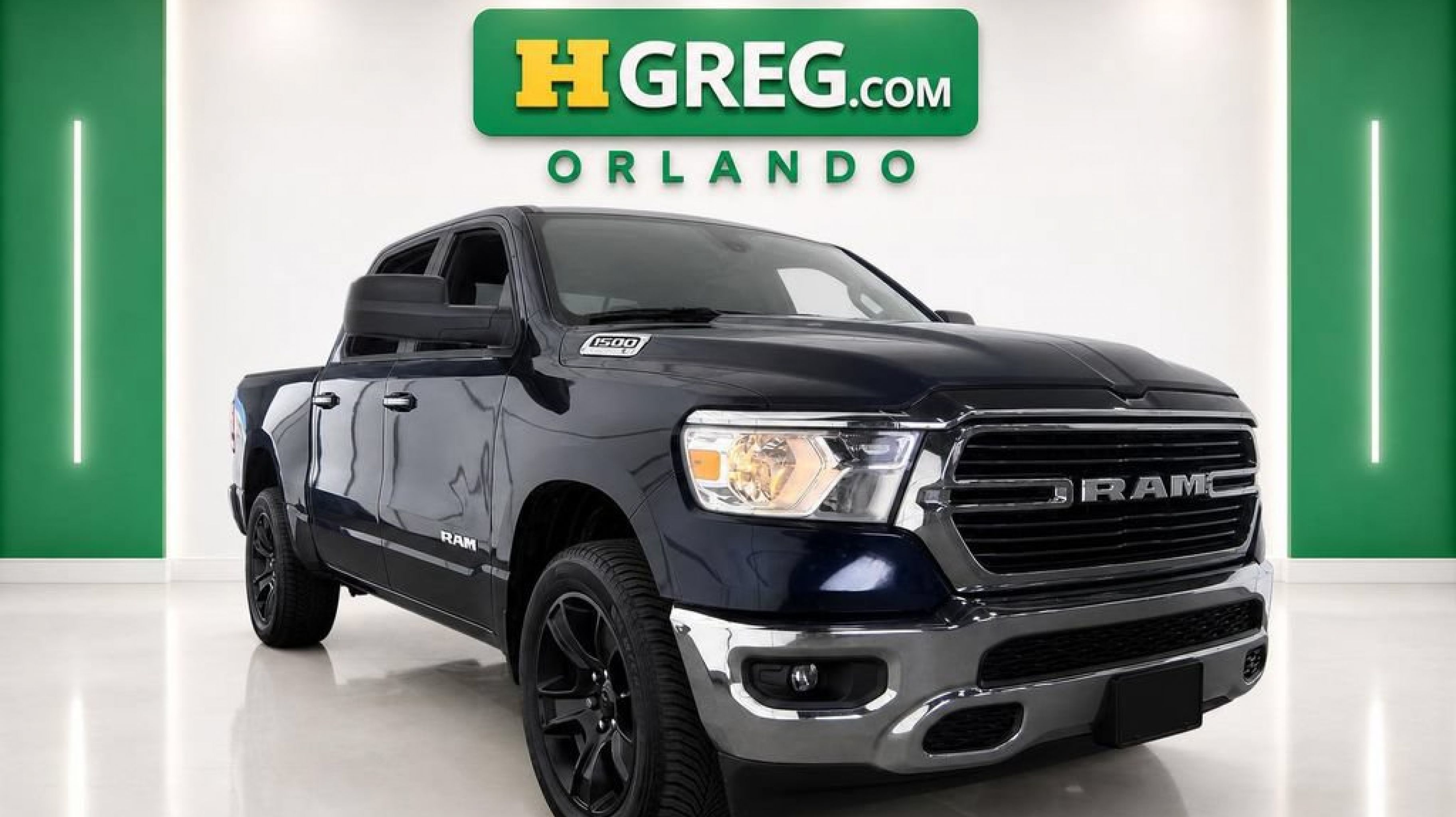 2020 RAM 1500 Big Horn/Lone Star 4x4 Crew Cab 5'7's photo