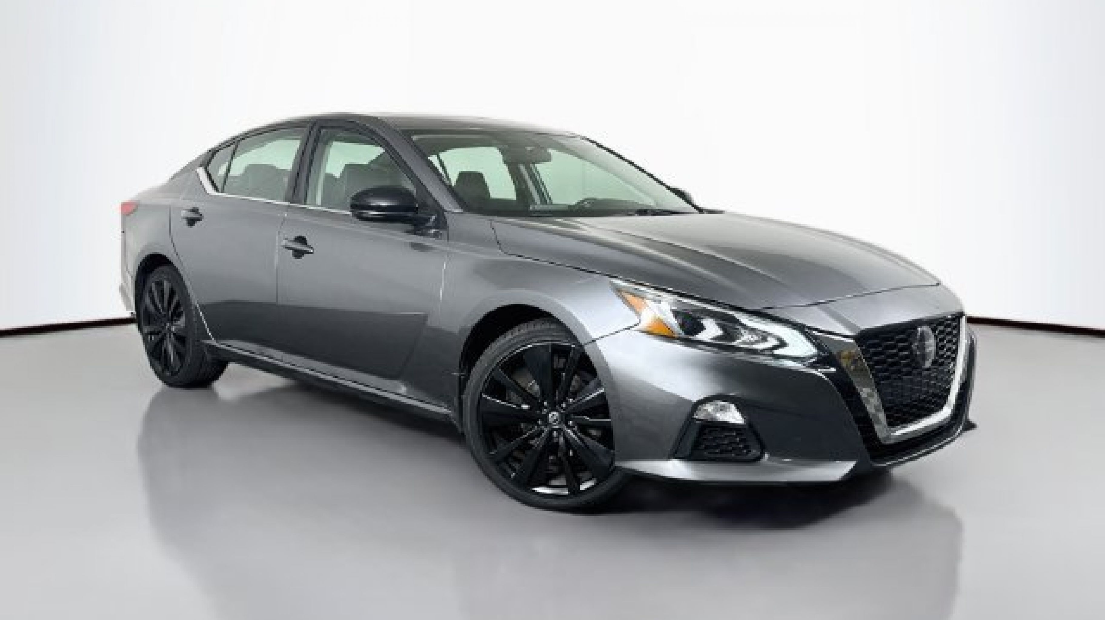 2019 Nissan Altima SR