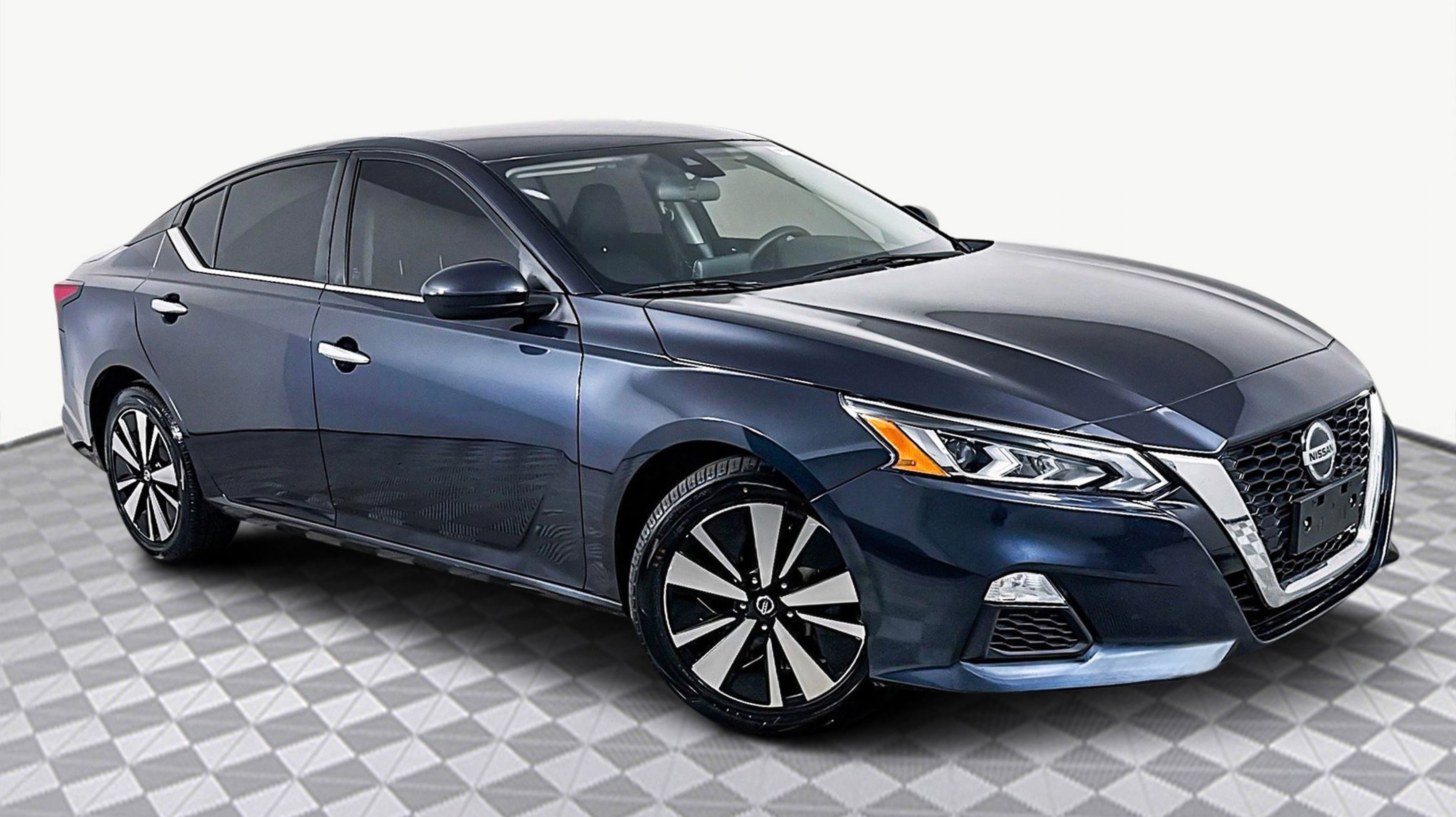 2022 Nissan Altima SV