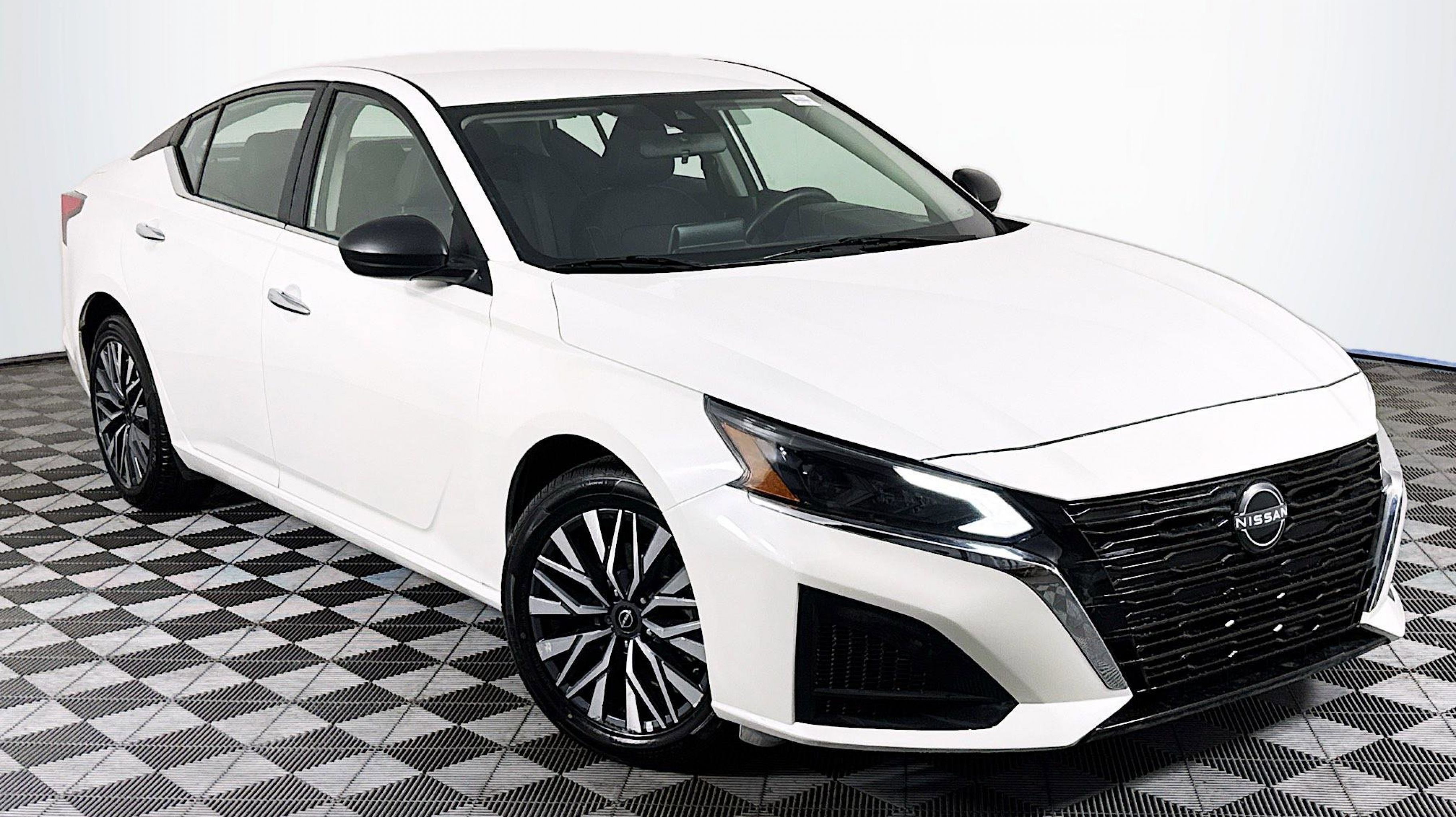 2024 Nissan Altima SV