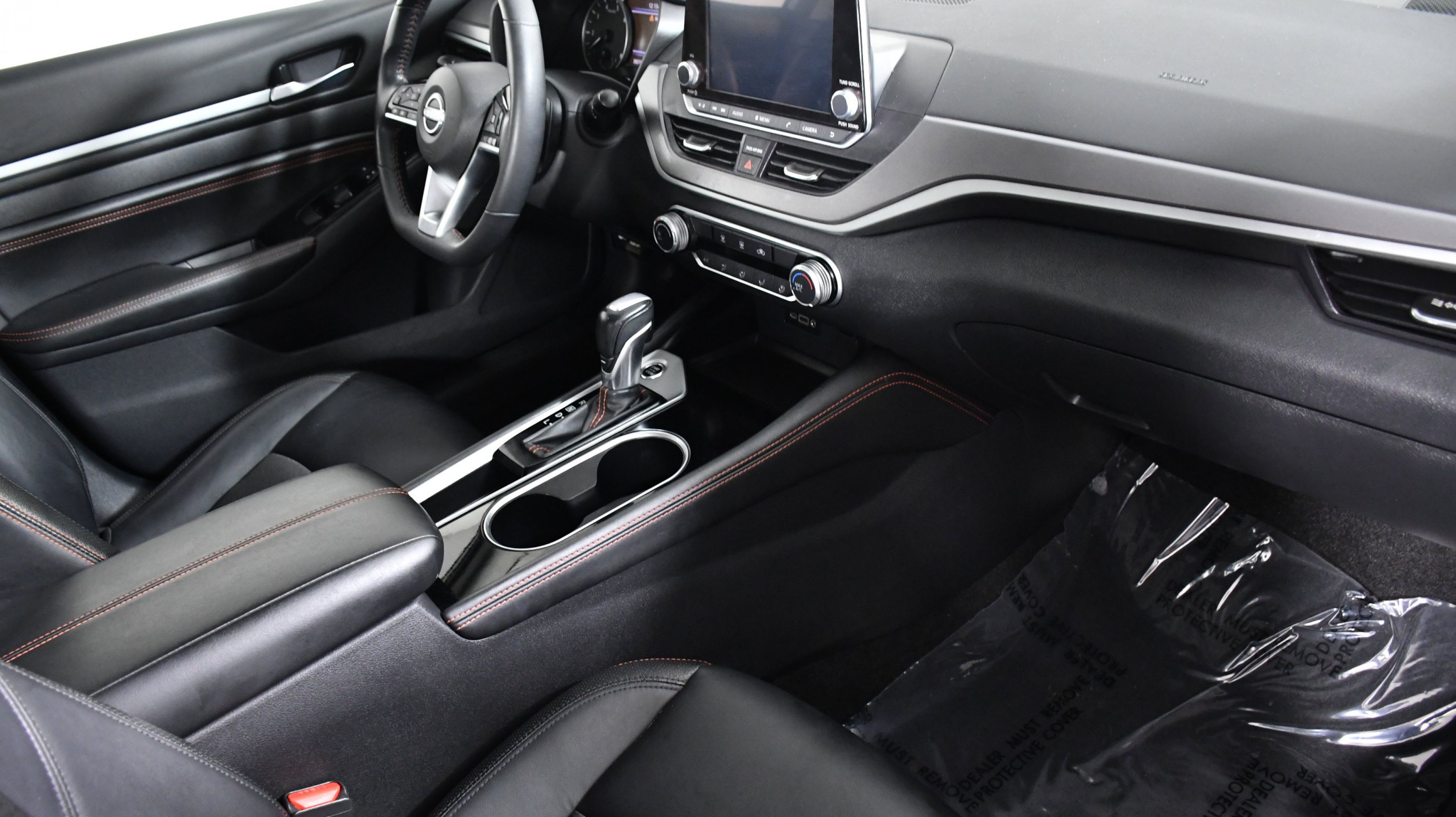 2023 Nissan Altima 2.5 SR photo 19