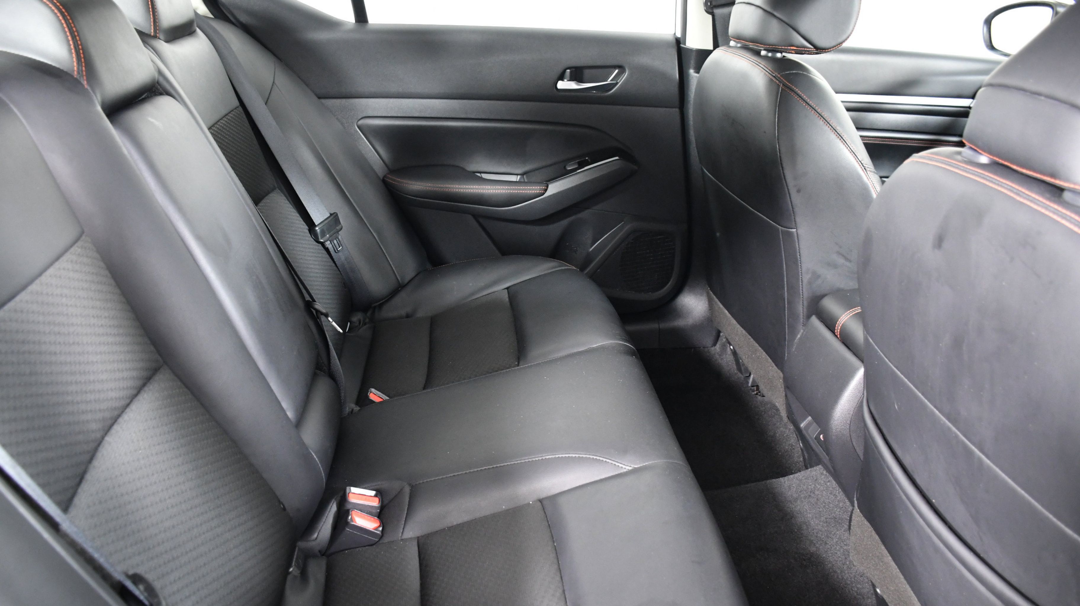 2023 Nissan Altima 2.5 SR photo 16
