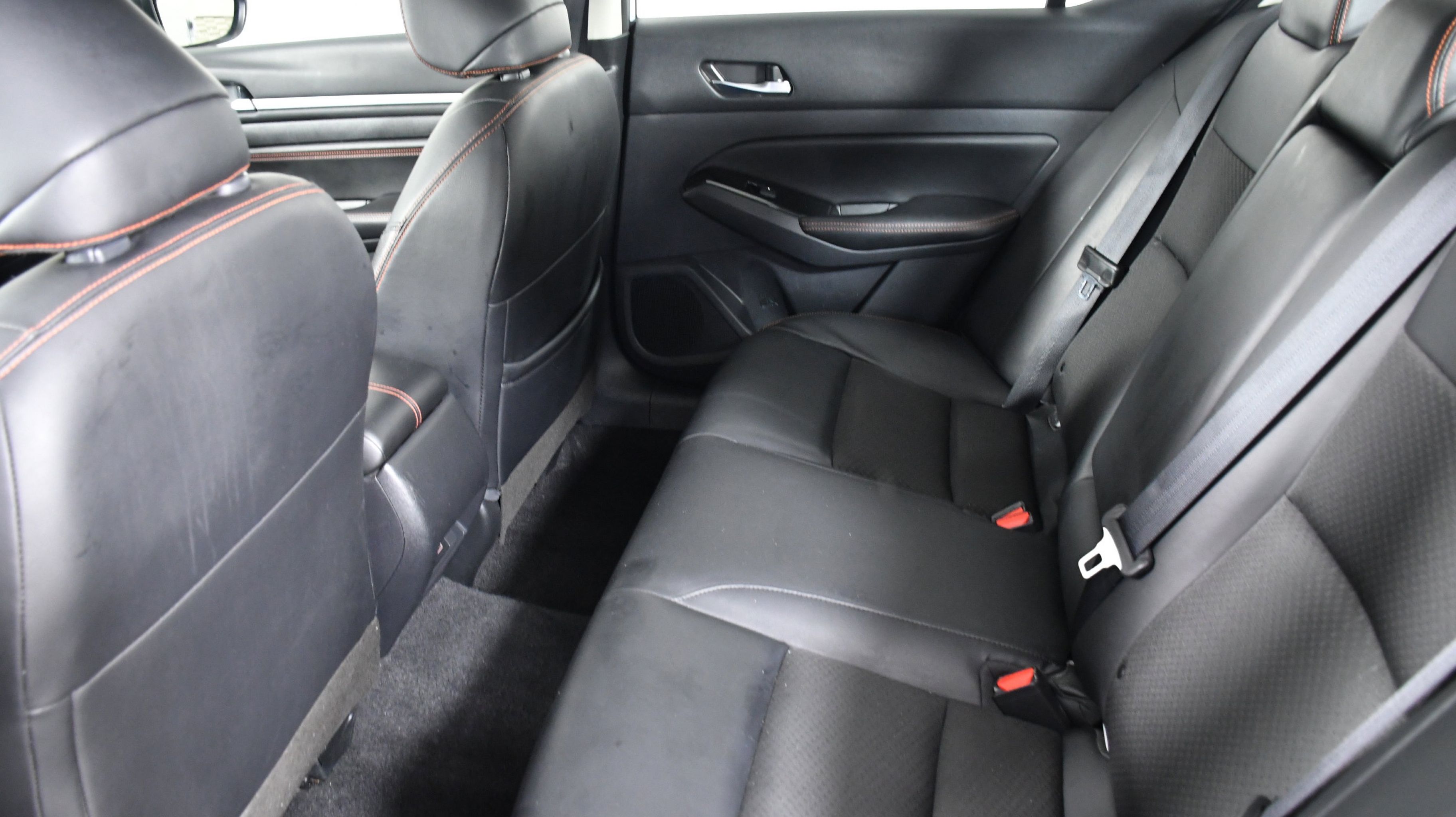 2023 Nissan Altima 2.5 SR photo 14