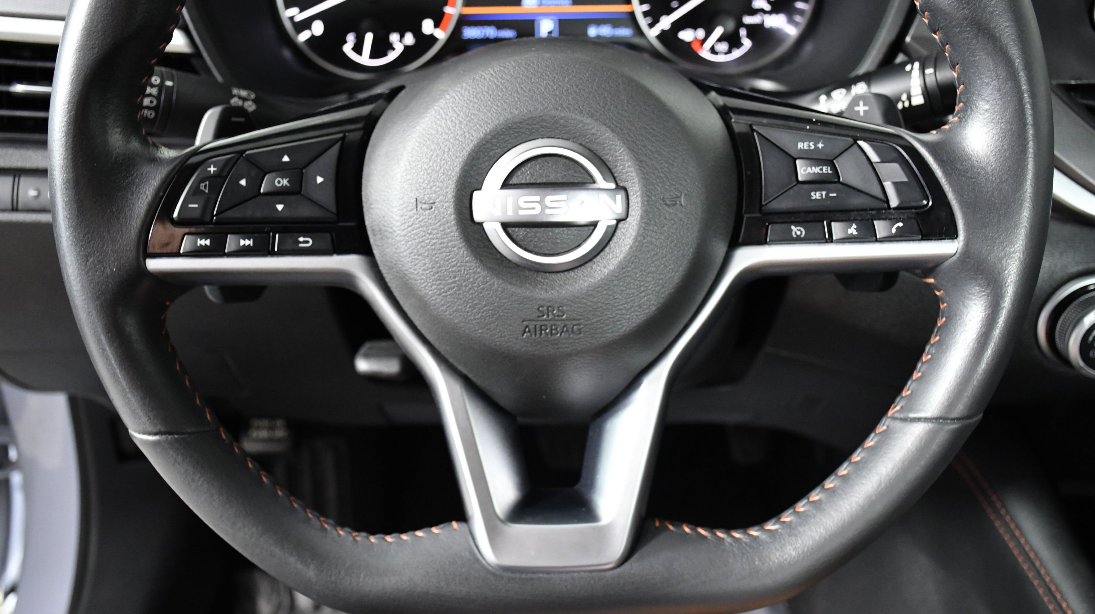 2023 Nissan Altima 2.5 SR photo 5