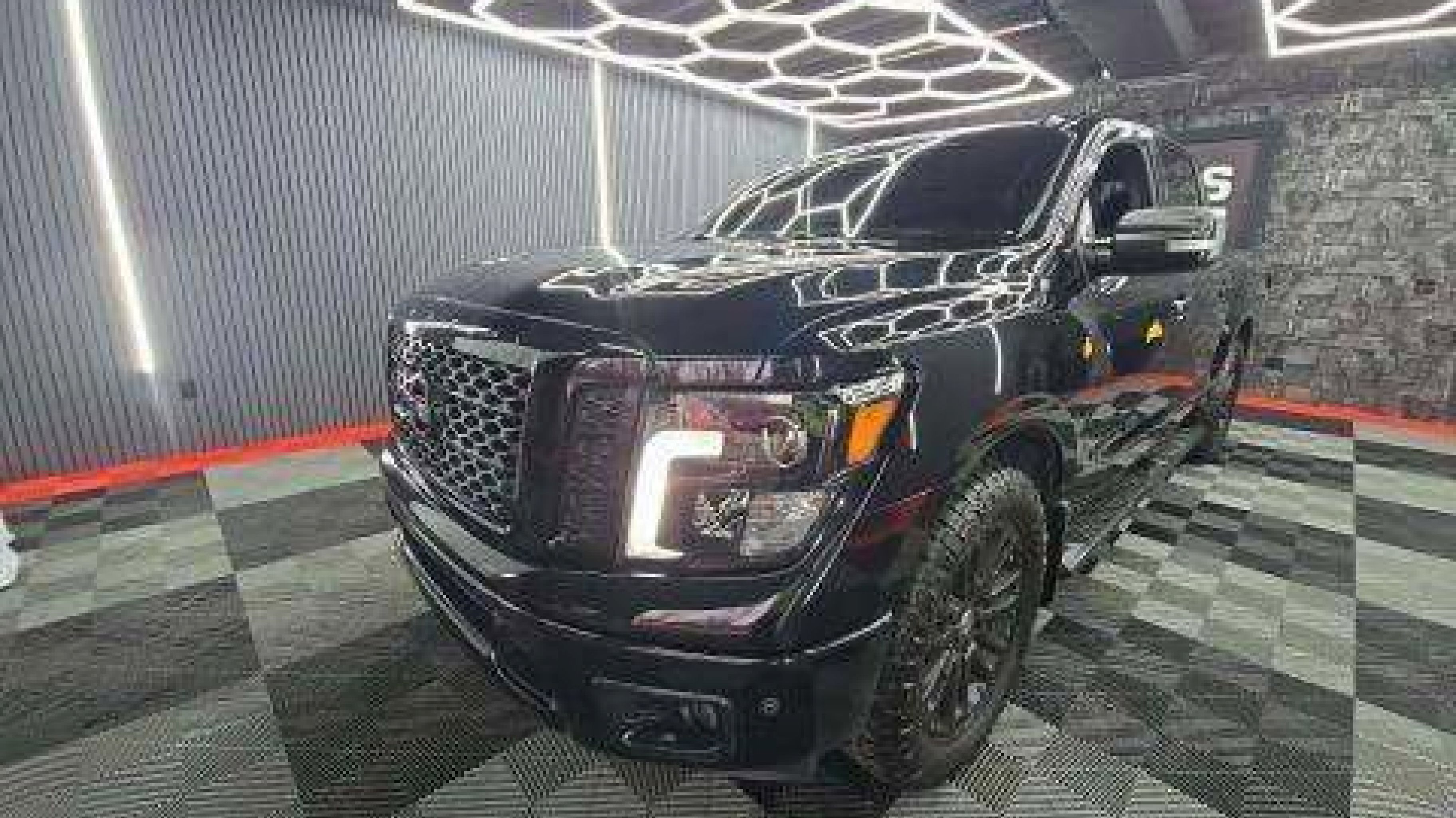 2019 Nissan Titan SV