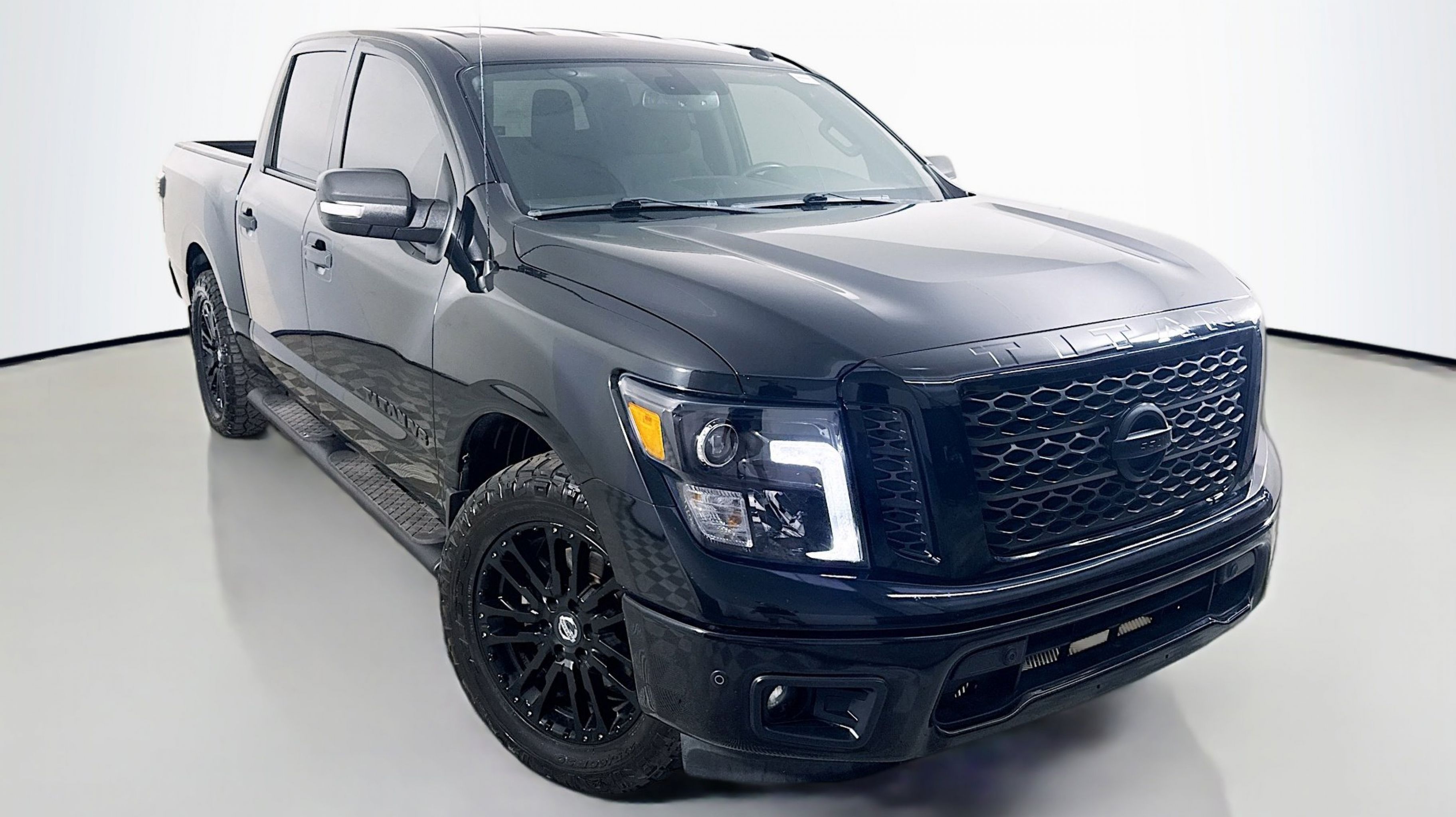 2019 Nissan Titan SV