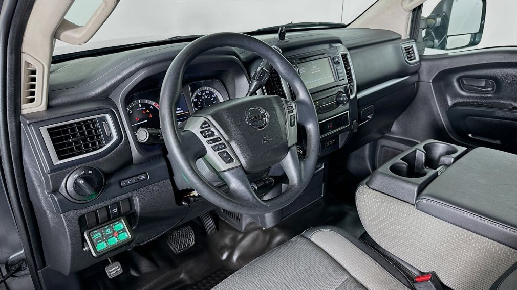 2019 Nissan Titan XD S #16